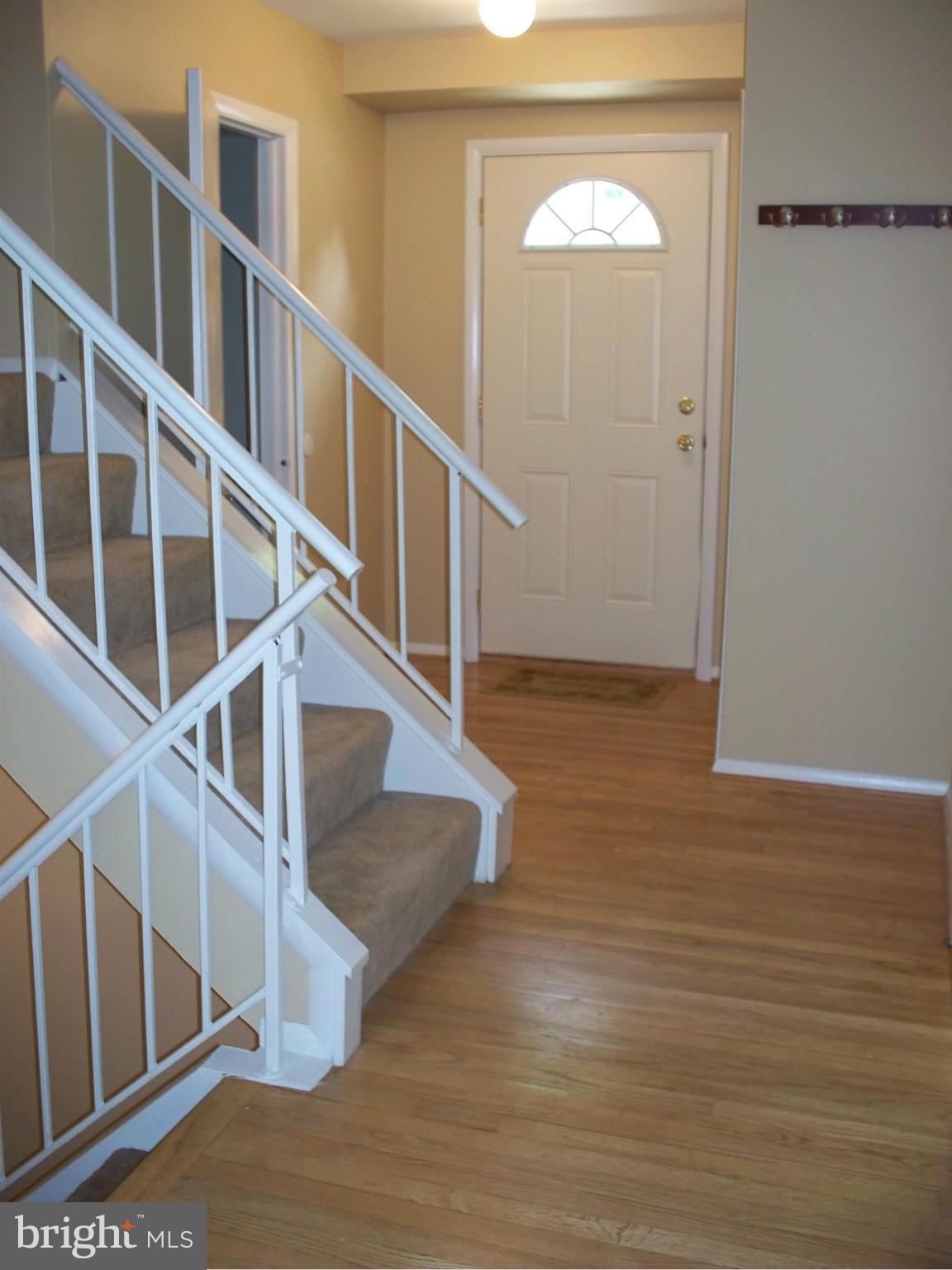 CROFTON COMMONS - Residential Lease