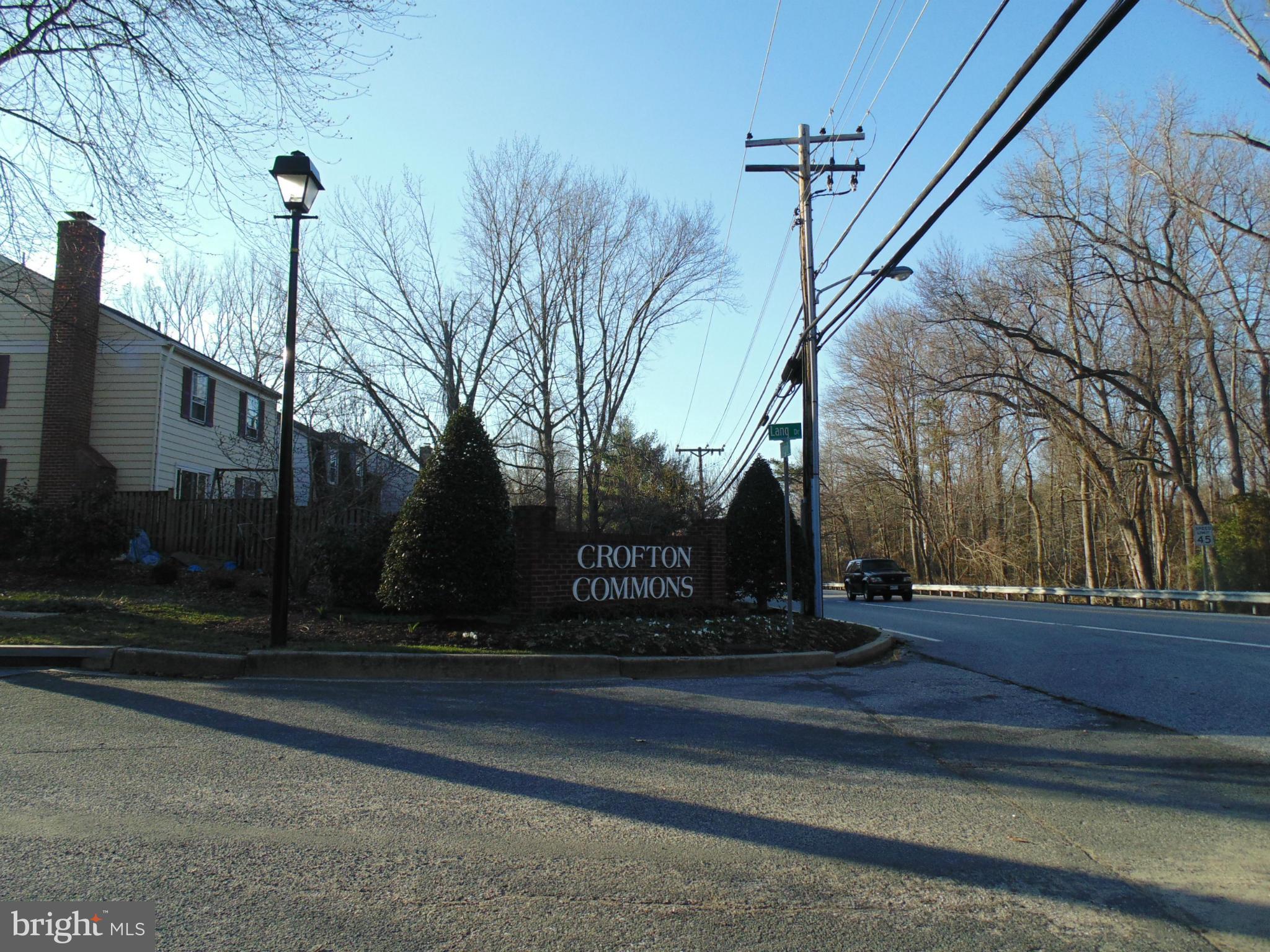 CROFTON COMMONS - Residential Lease