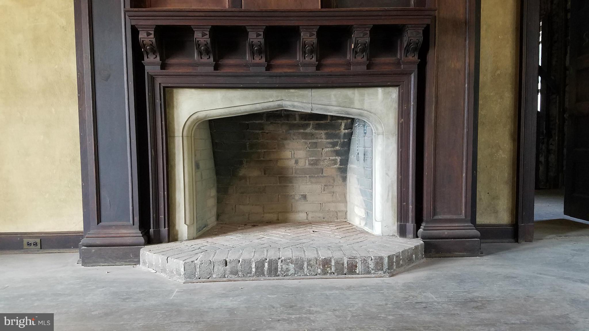 GREENSPRING VALLEY - Residential