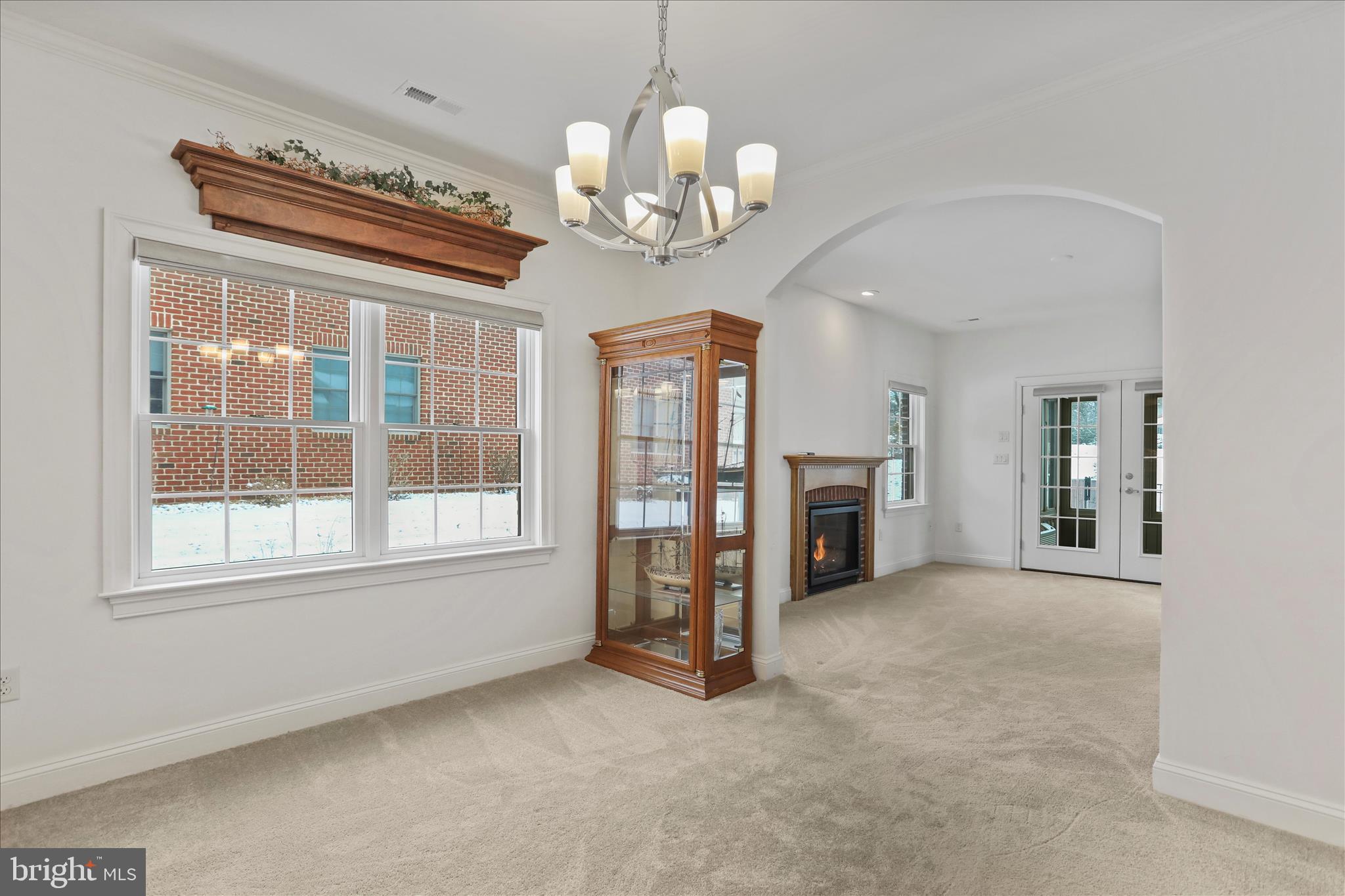 EMERALD POINTE - Residential