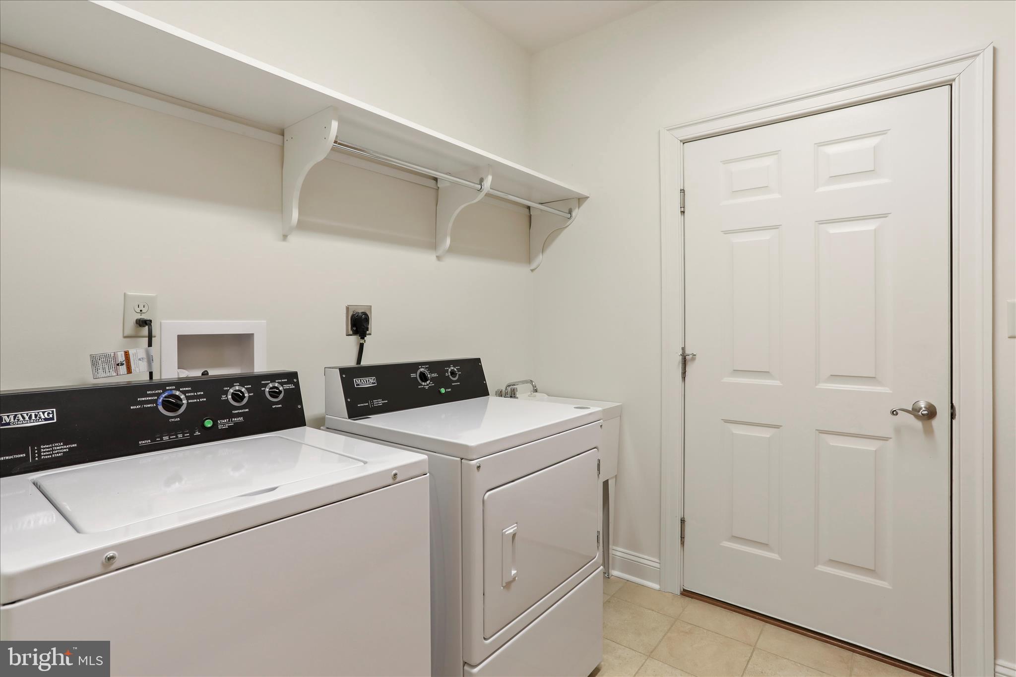 EMERALD POINTE - Residential