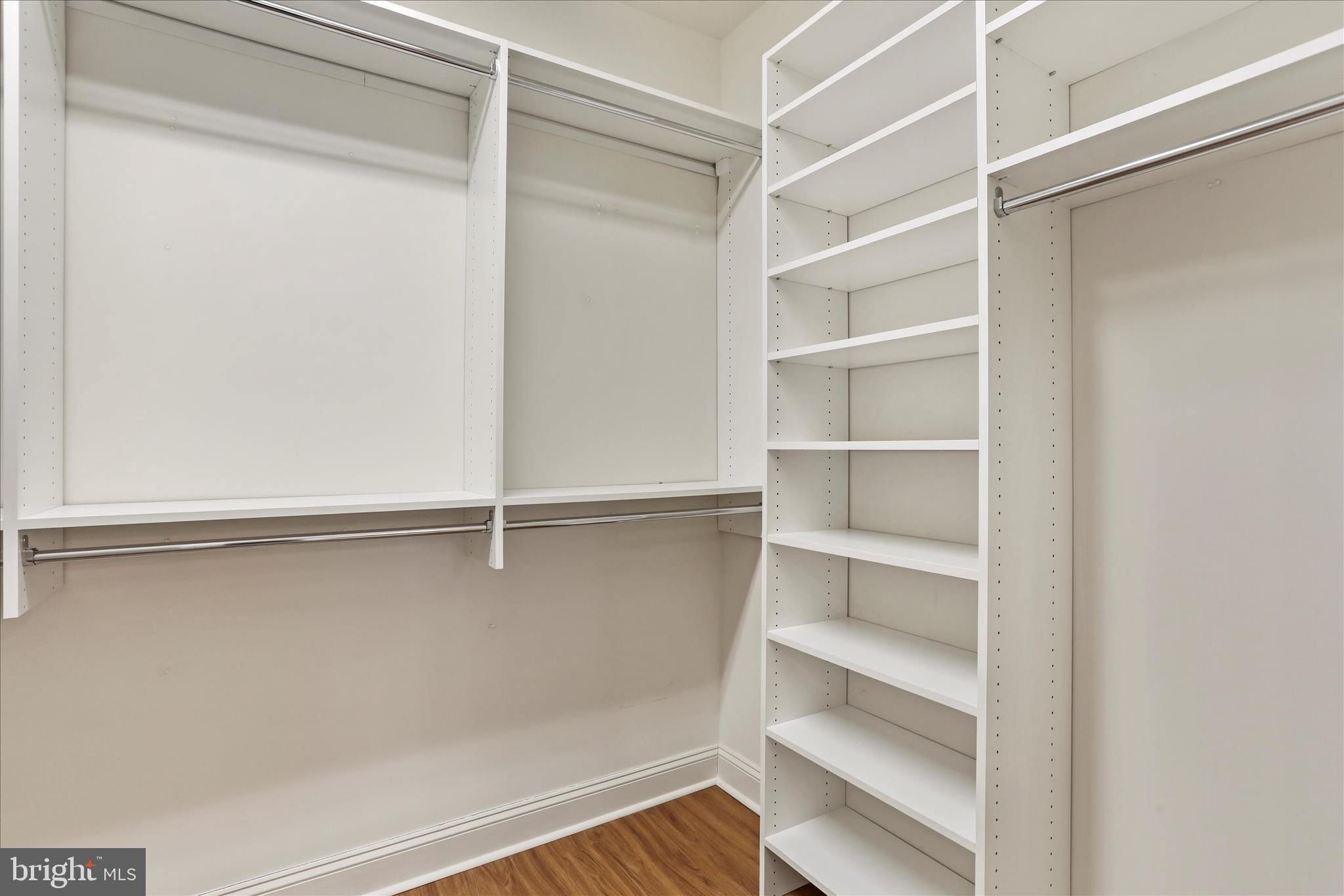 EMERALD POINTE - Residential