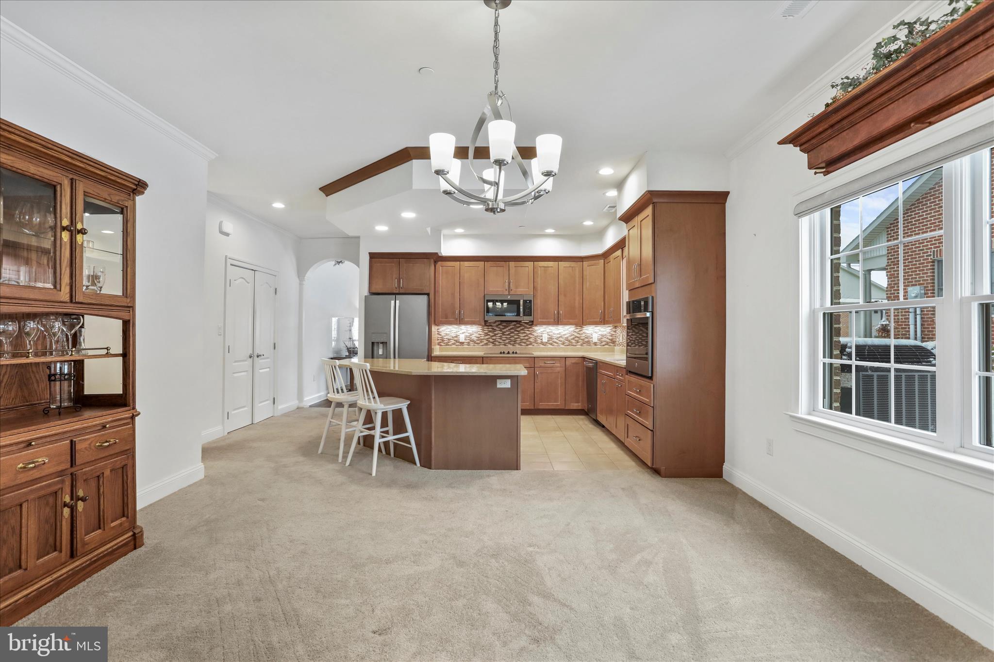 EMERALD POINTE - Residential