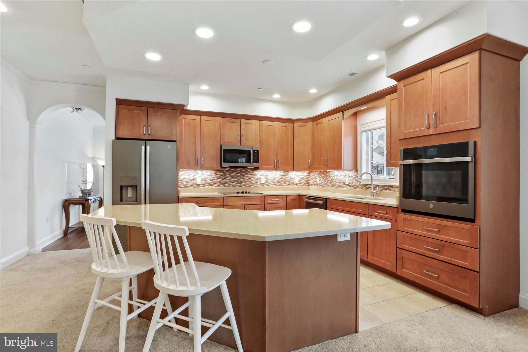 EMERALD POINTE - Residential