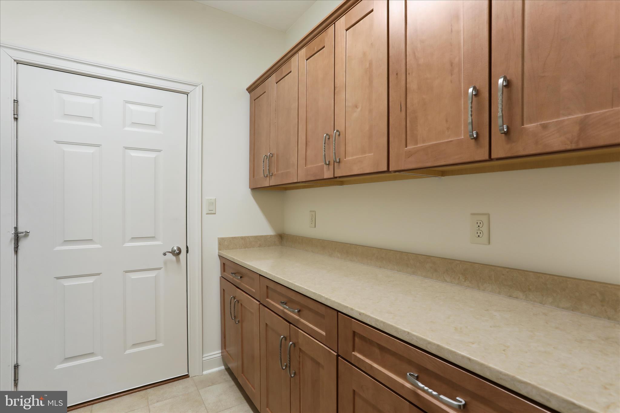 EMERALD POINTE - Residential