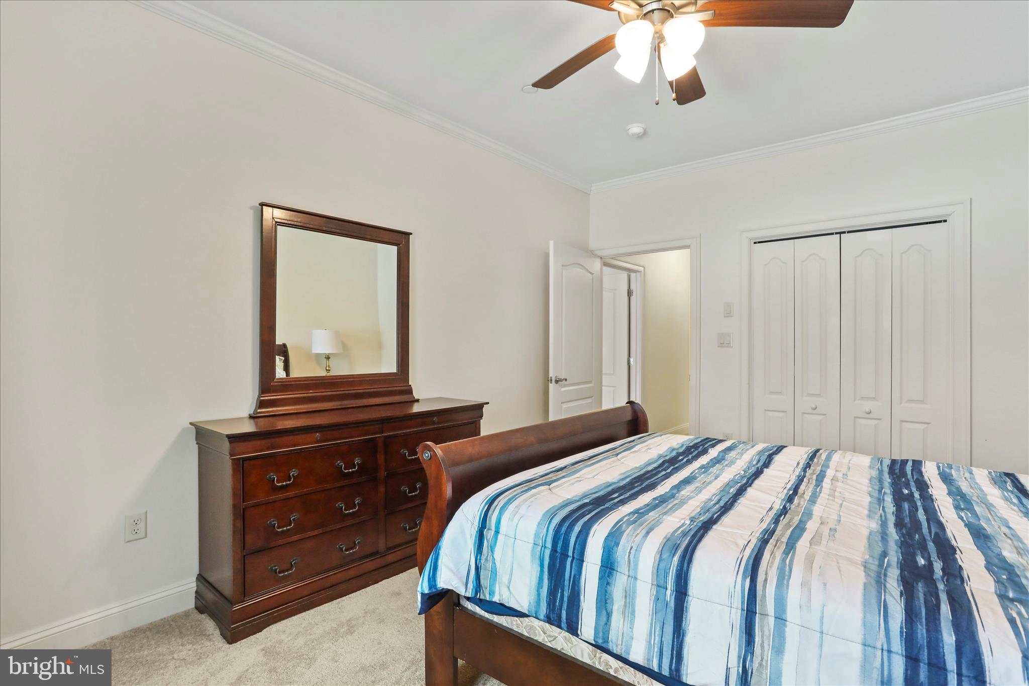 EMERALD POINTE - Residential