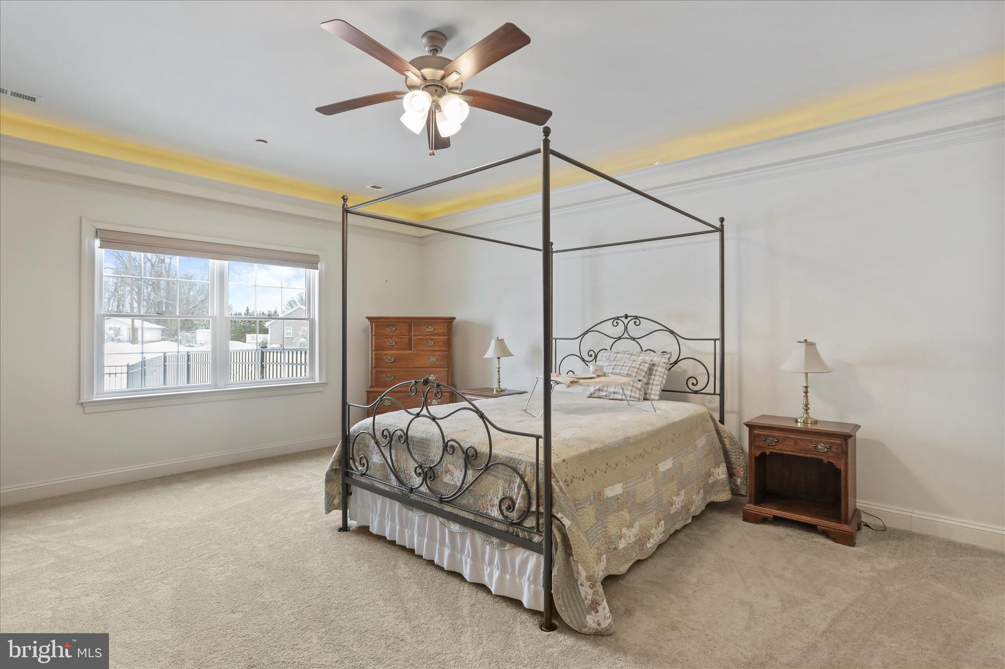 EMERALD POINTE - Residential