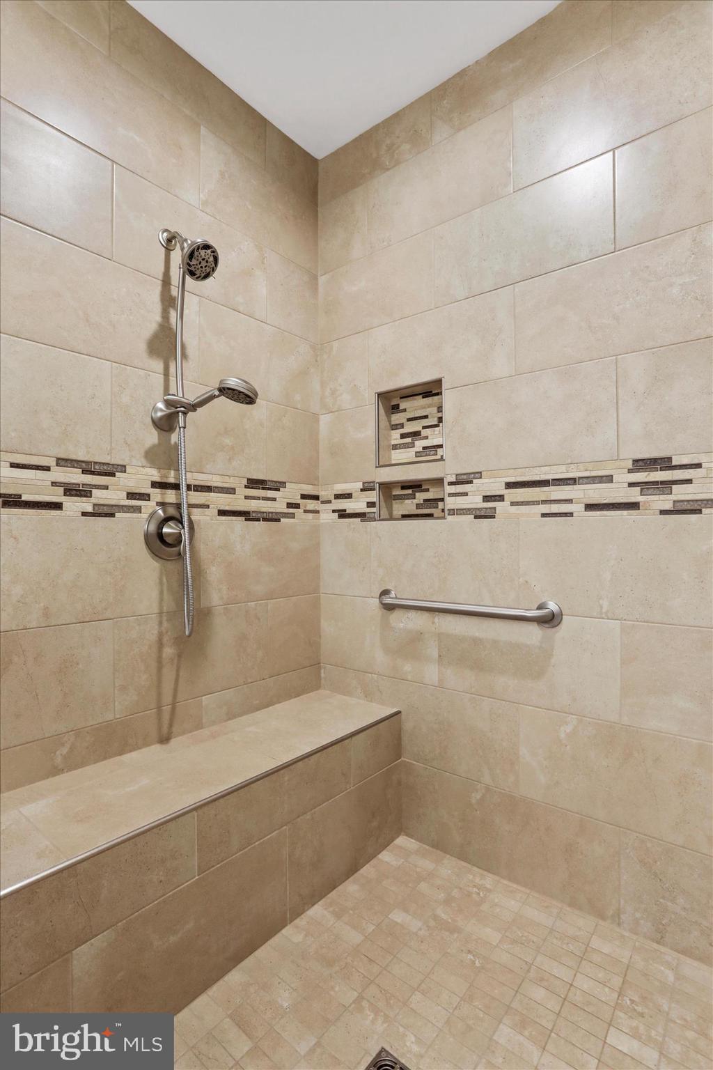 EMERALD POINTE - Residential