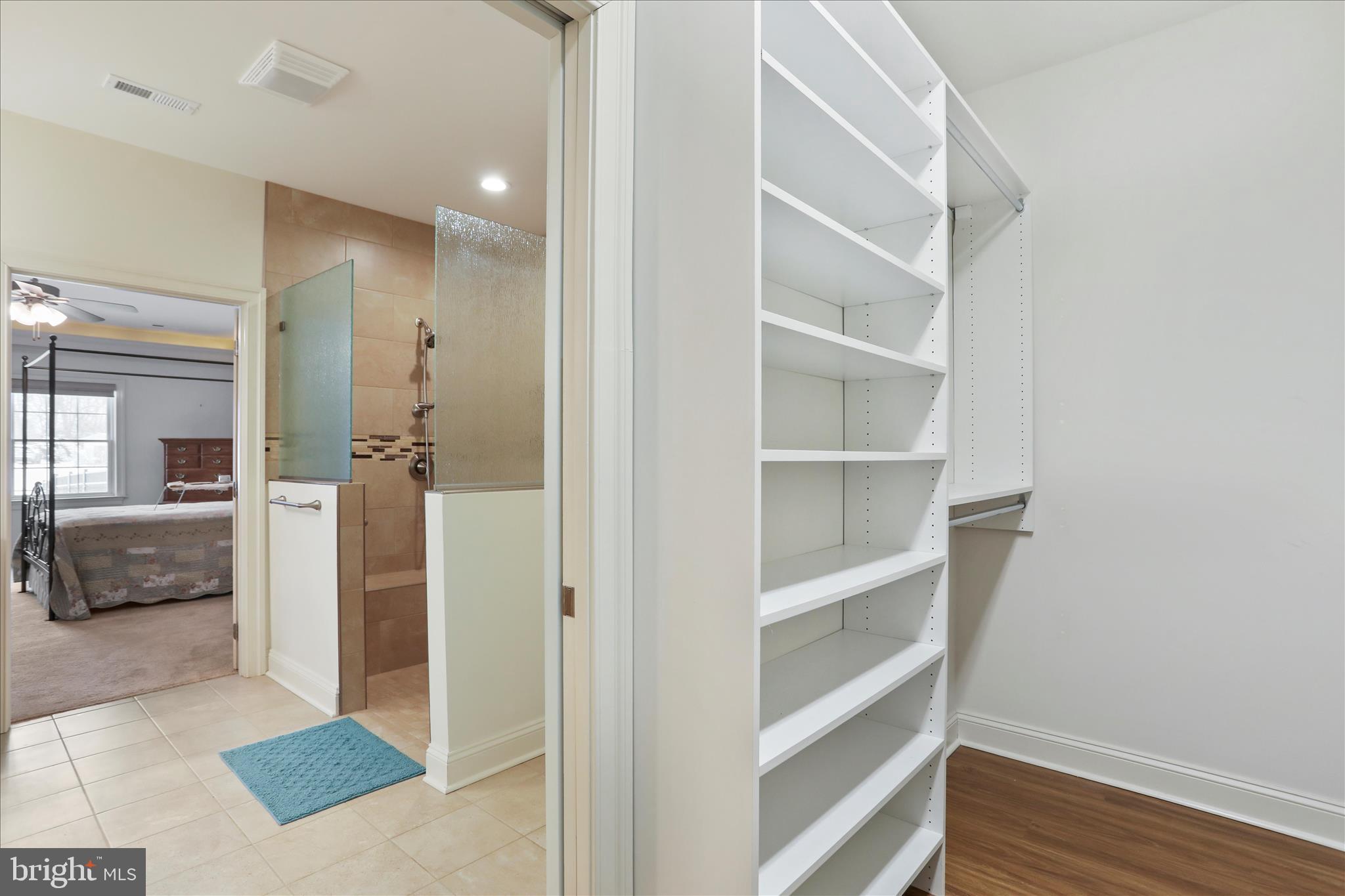 EMERALD POINTE - Residential