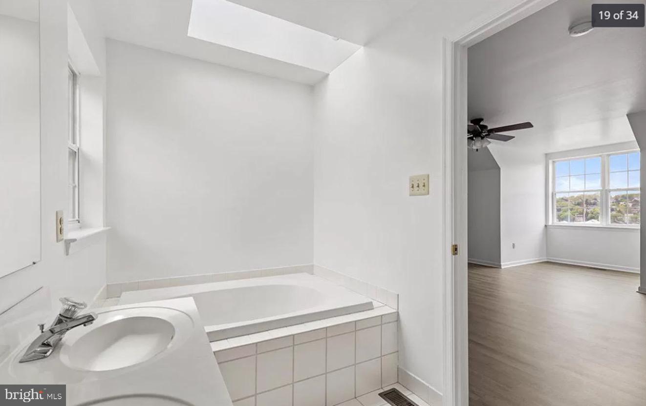 MANAYUNK - Residential Lease