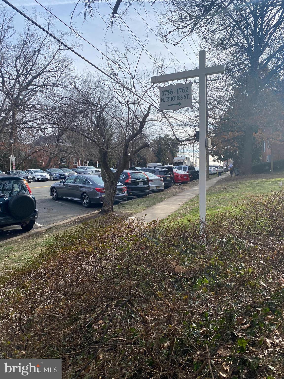 1762 N RHODES STREET 6-350