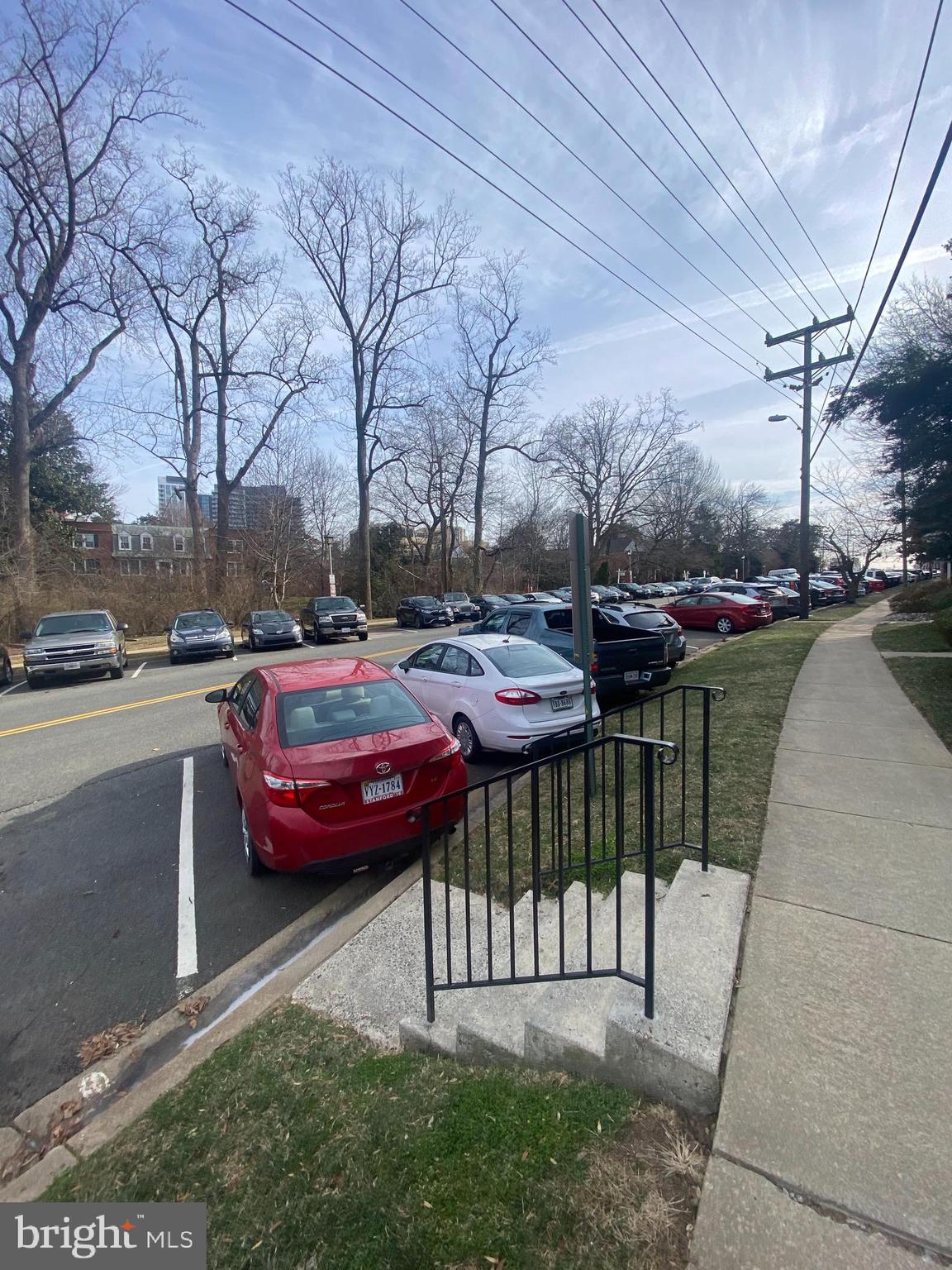 1762 N RHODES STREET 6-350