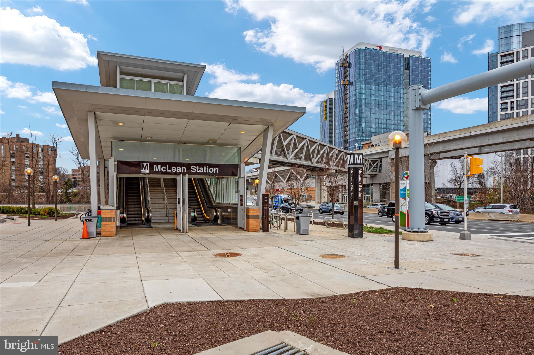 MCLEAN VILLAGE - Residential