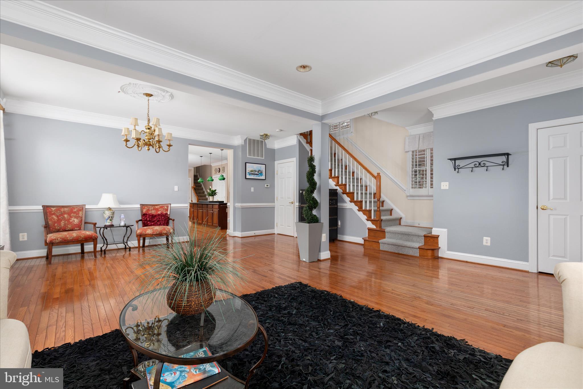 MCLEAN VILLAGE - Residential