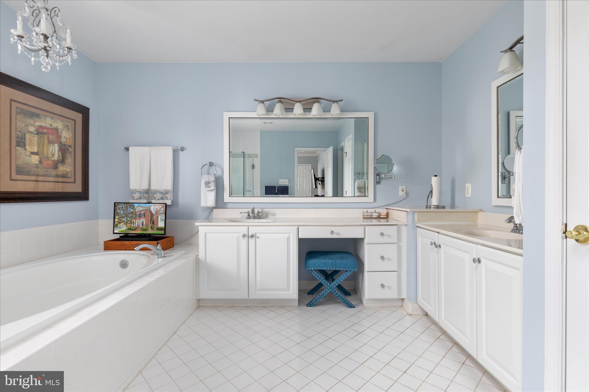 MCLEAN VILLAGE - Residential