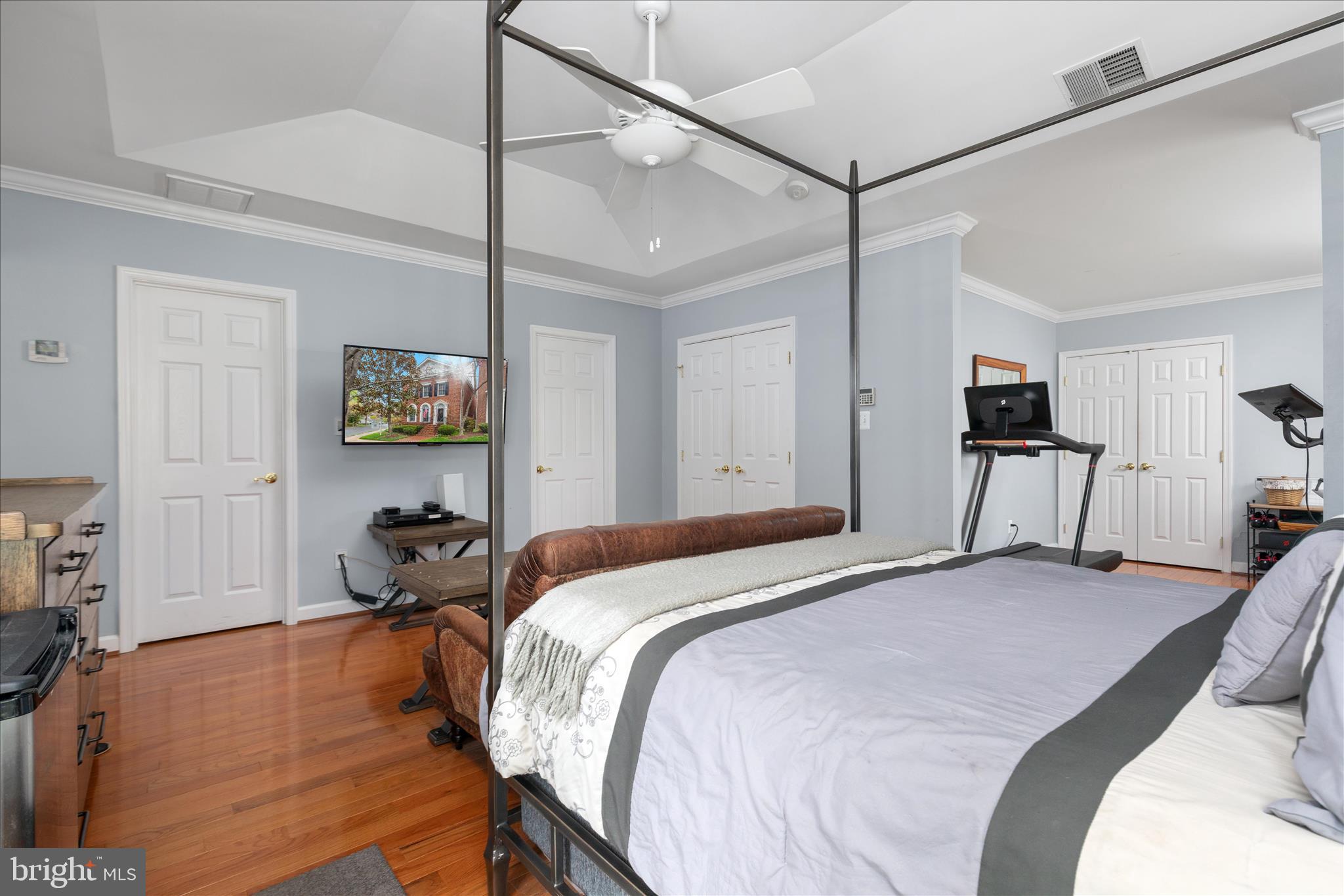 MCLEAN VILLAGE - Residential