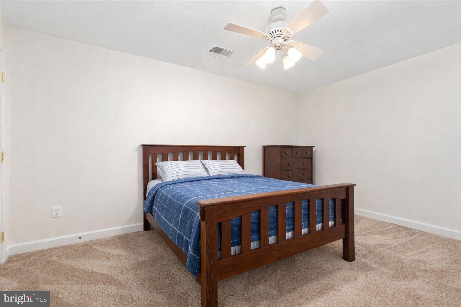 MCLEAN VILLAGE - Residential