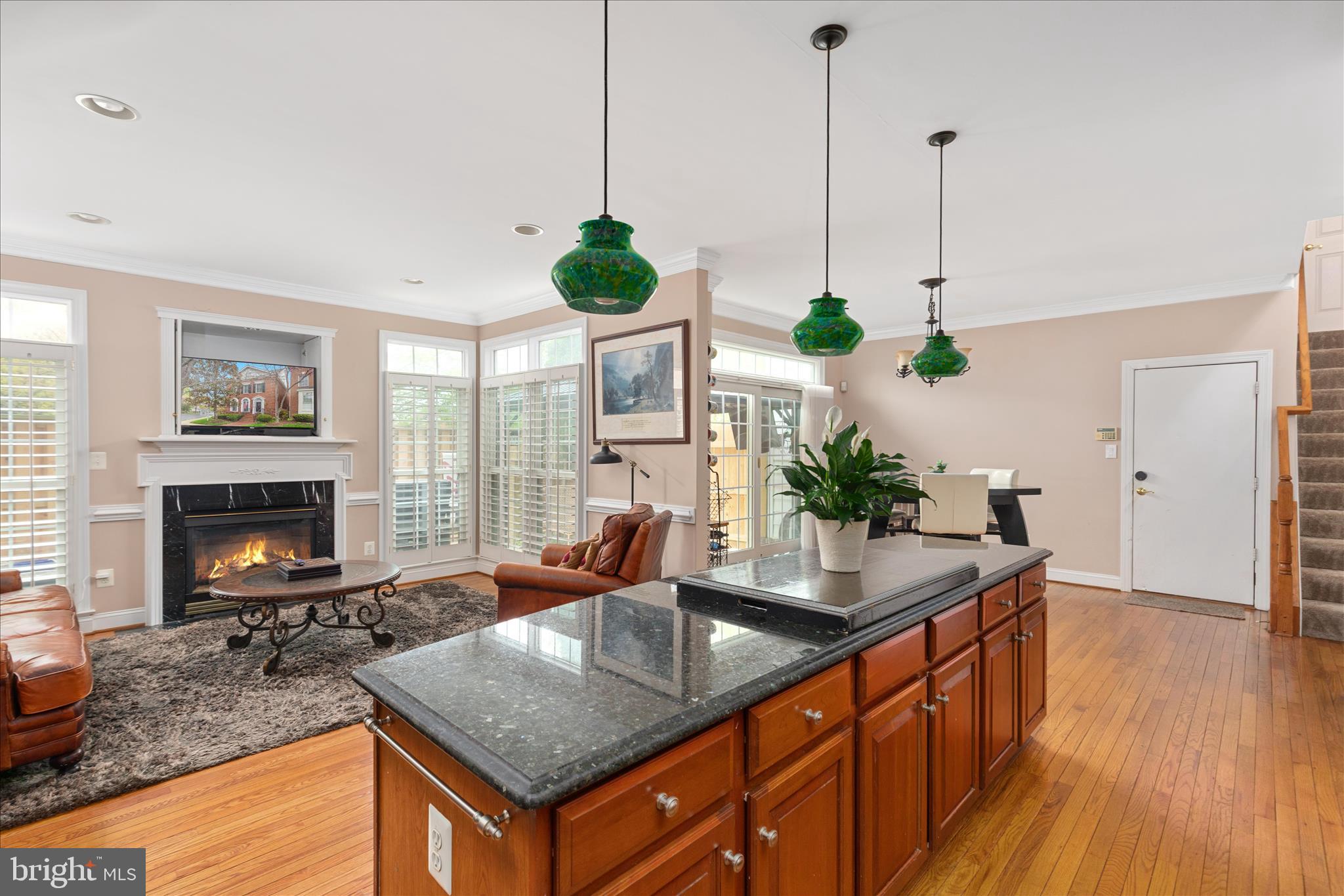 MCLEAN VILLAGE - Residential