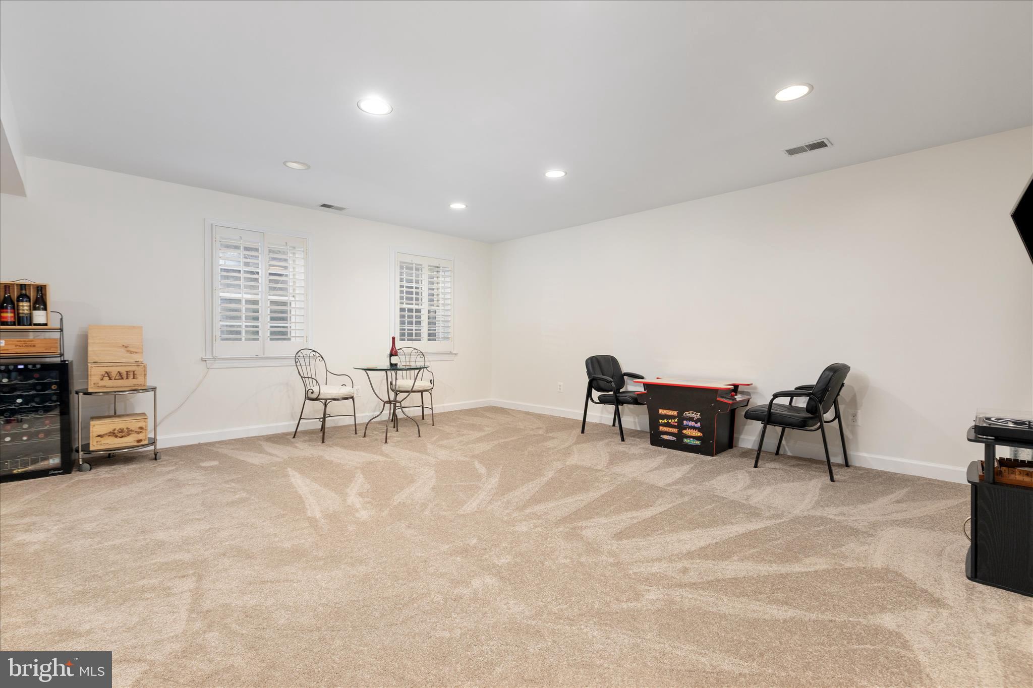 MCLEAN VILLAGE - Residential