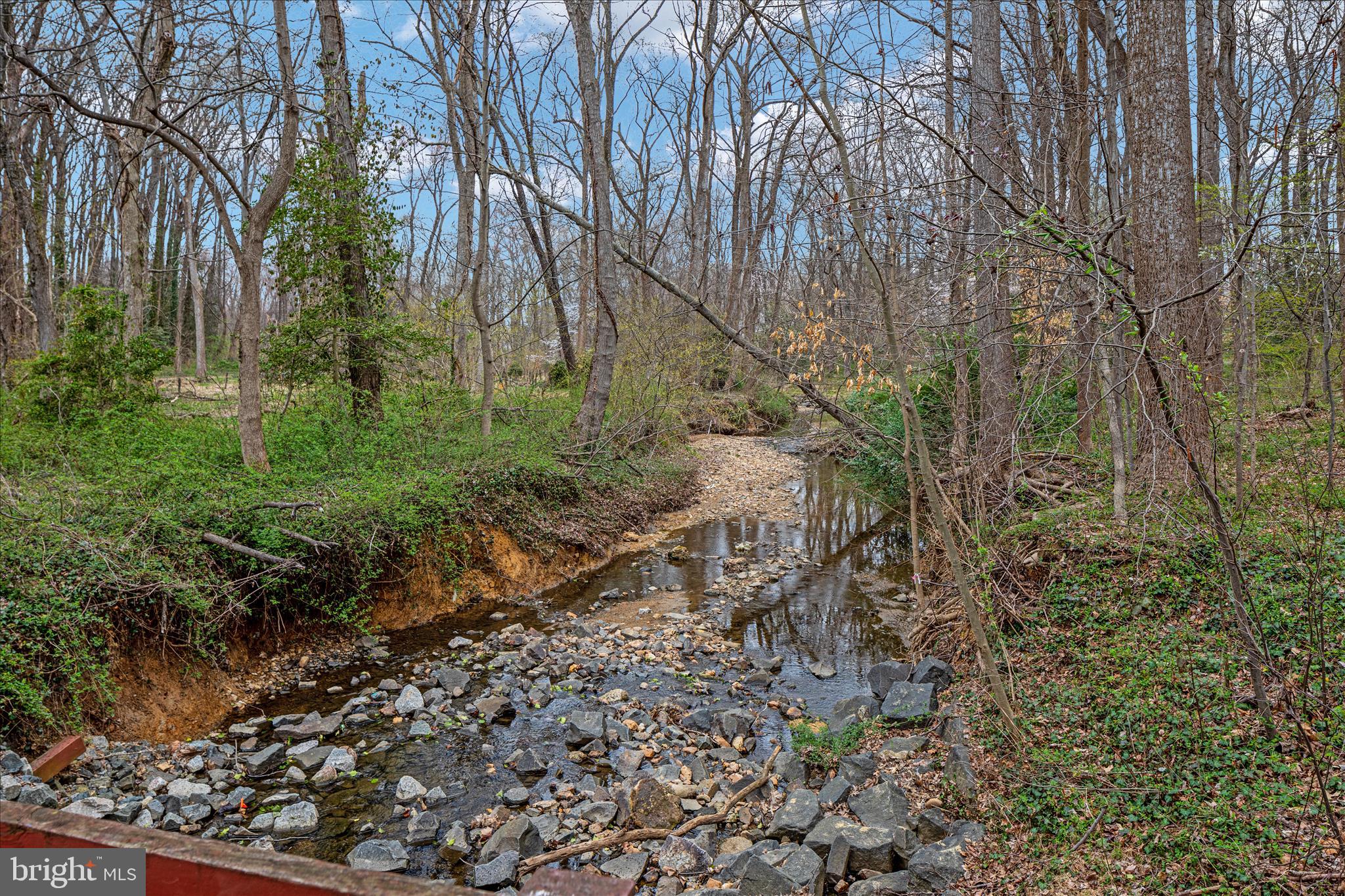 MCLEAN VILLAGE - Residential