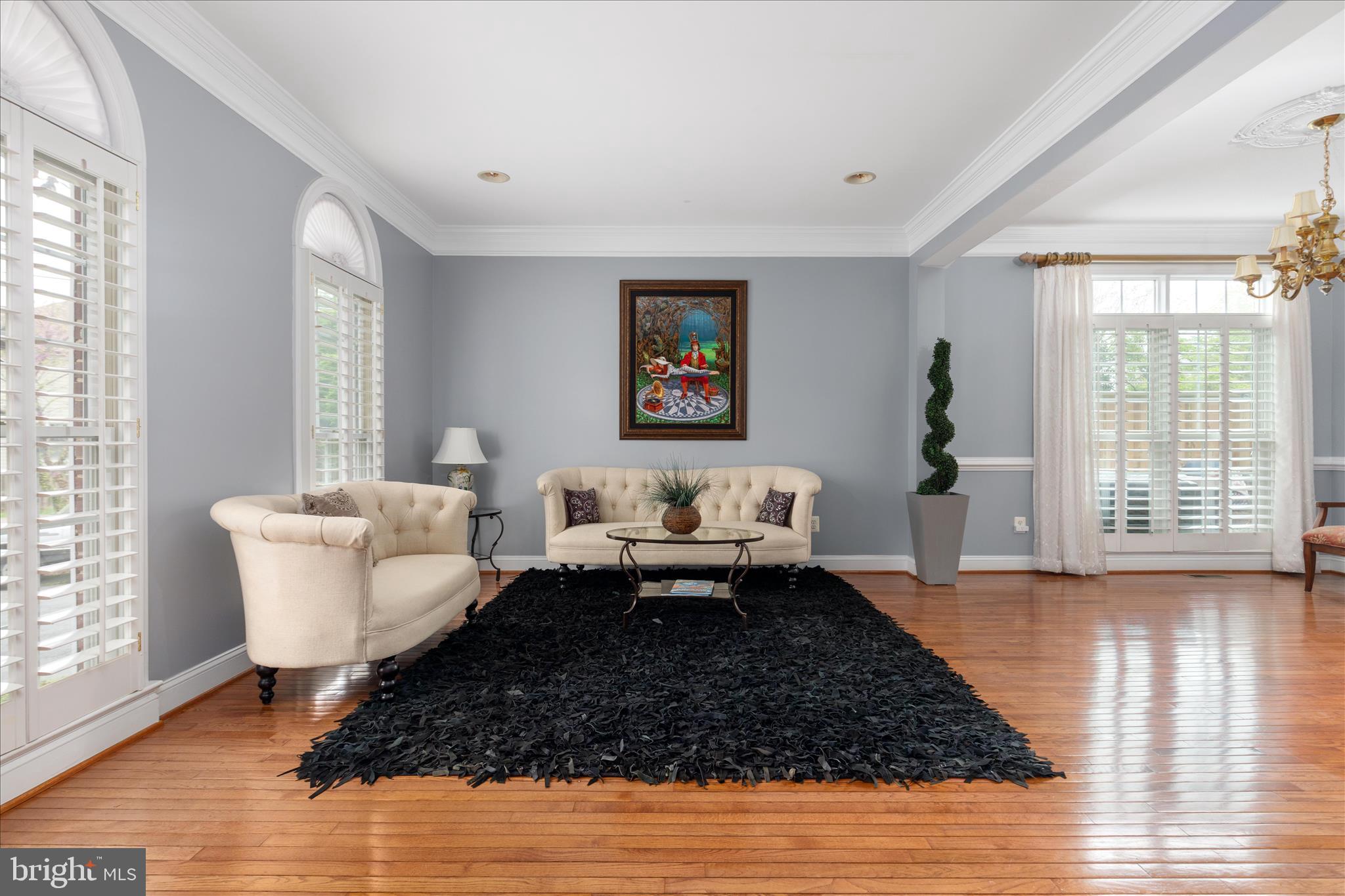 MCLEAN VILLAGE - Residential