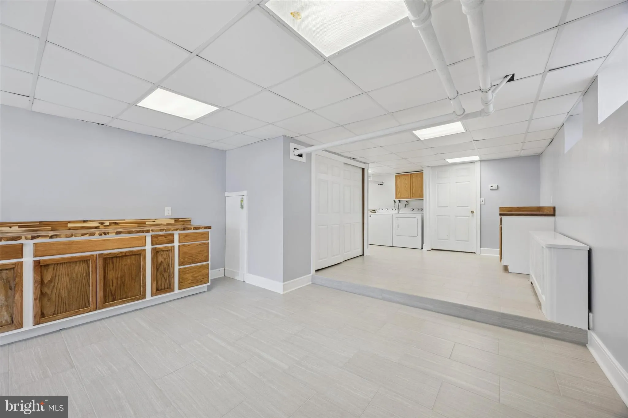 Upper Darby, Pennsylvania 19082, United States, 5 Bedrooms Bedrooms, ,2 BathroomsBathrooms,Residential,Pending,211527