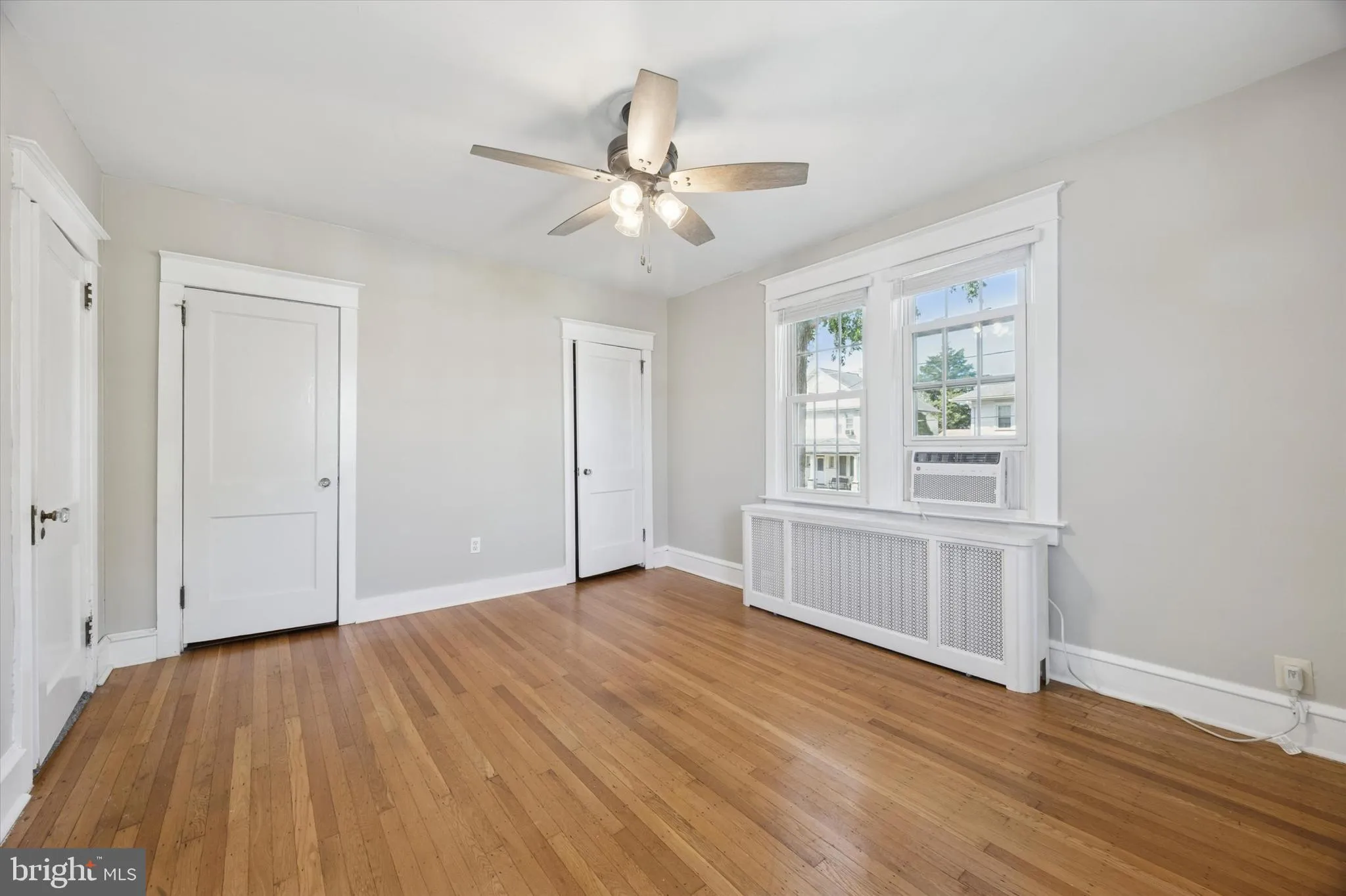 Upper Darby, Pennsylvania 19082, United States, 5 Bedrooms Bedrooms, ,2 BathroomsBathrooms,Residential,Pending,211527