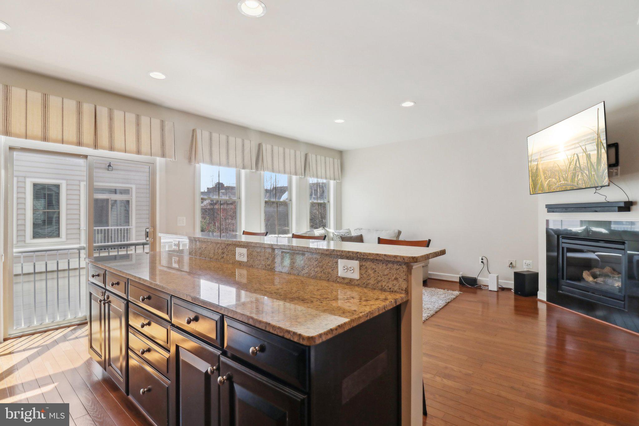 SHIRLINGTON CREST - Residential