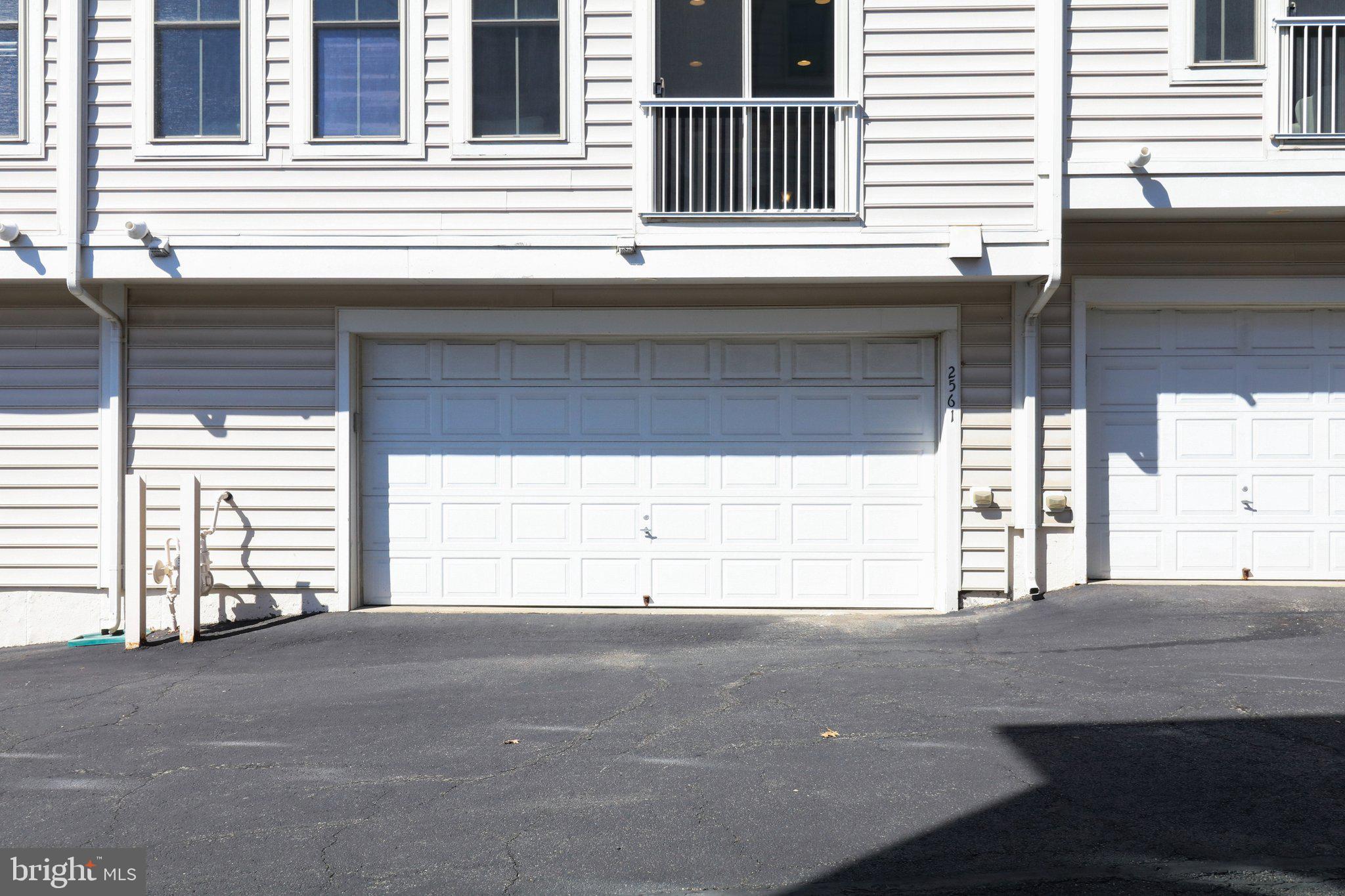 SHIRLINGTON CREST - Residential