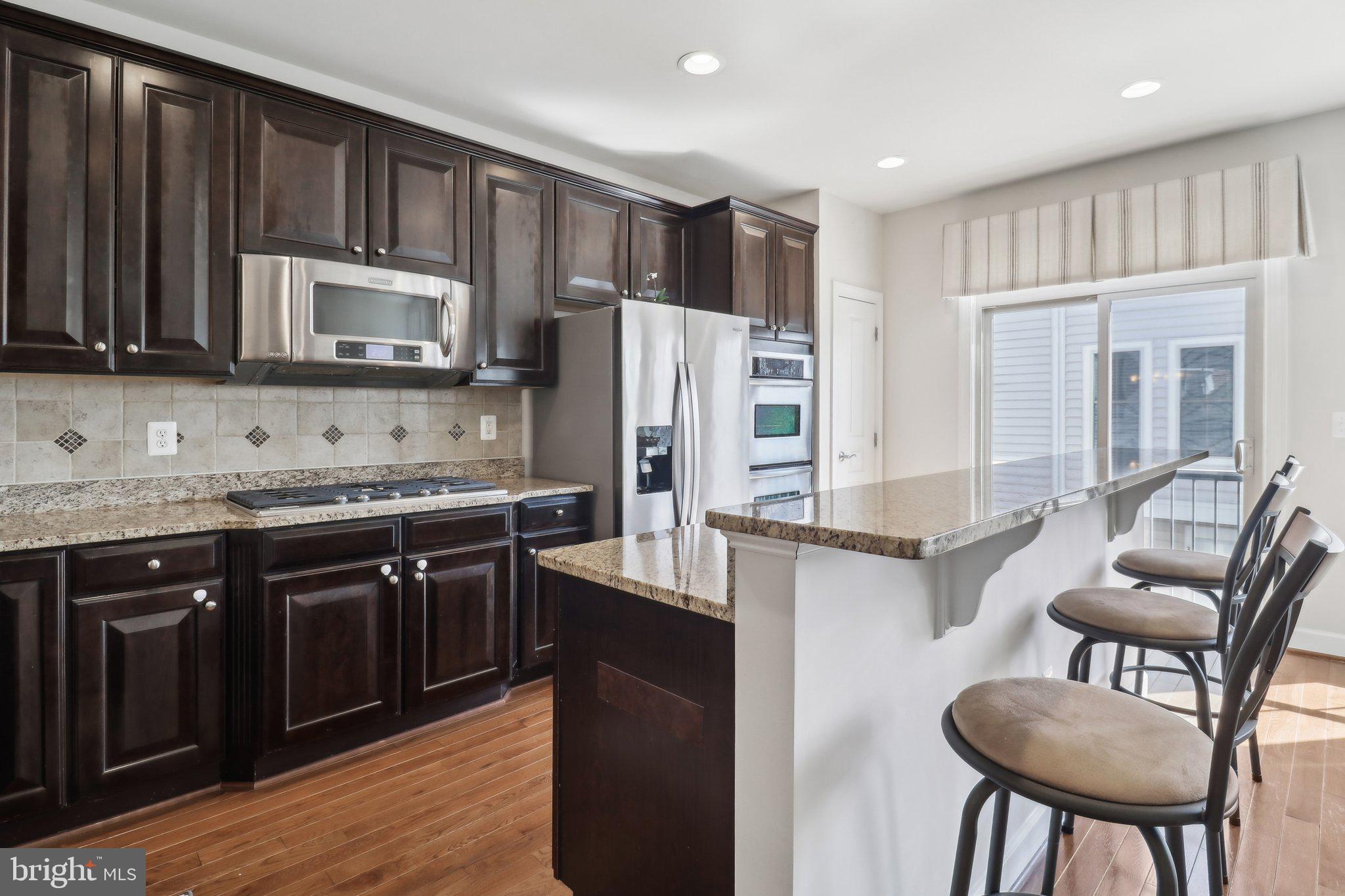 SHIRLINGTON CREST - Residential
