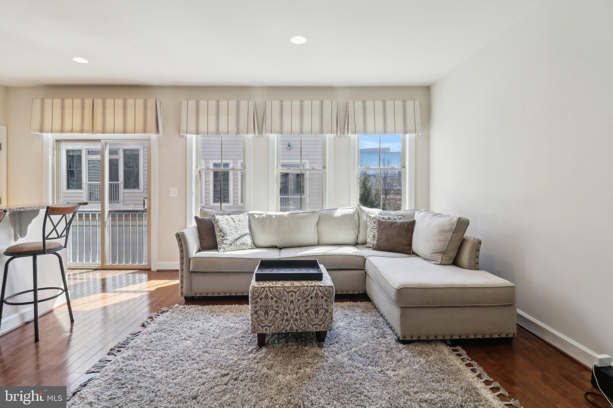 SHIRLINGTON CREST - Residential