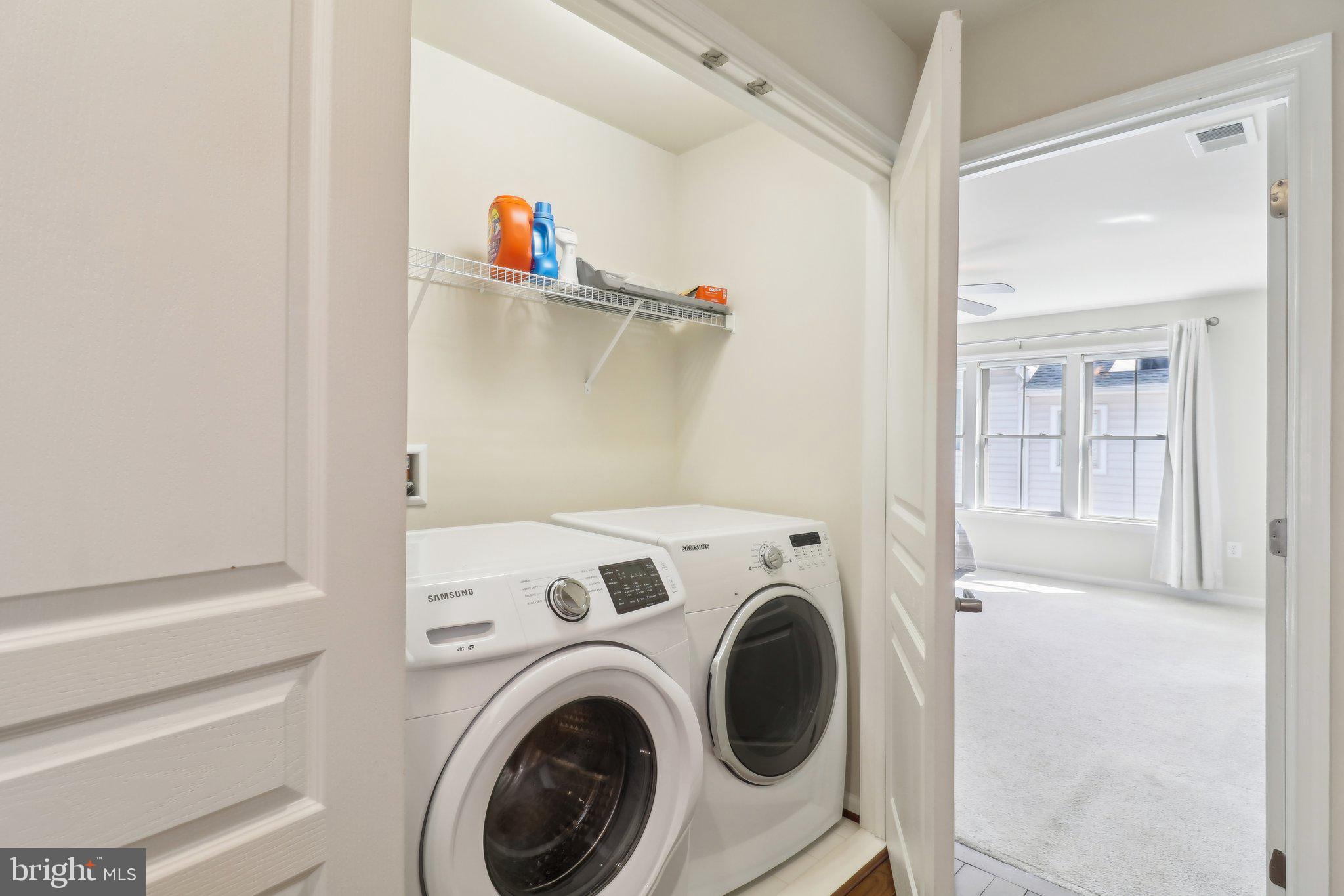 SHIRLINGTON CREST - Residential