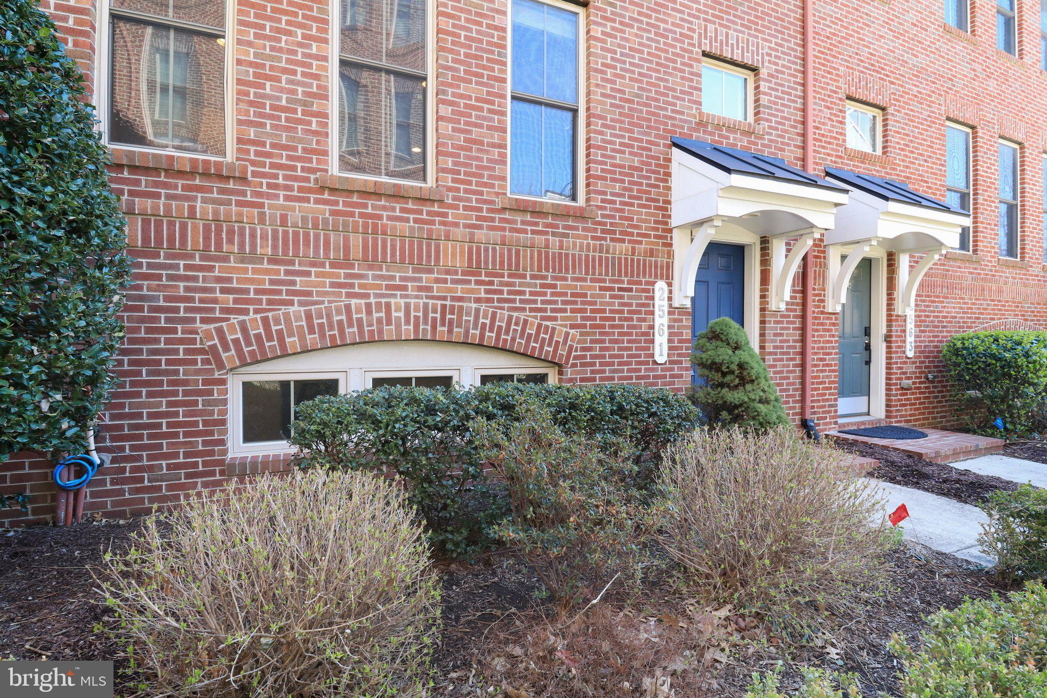 SHIRLINGTON CREST - Residential