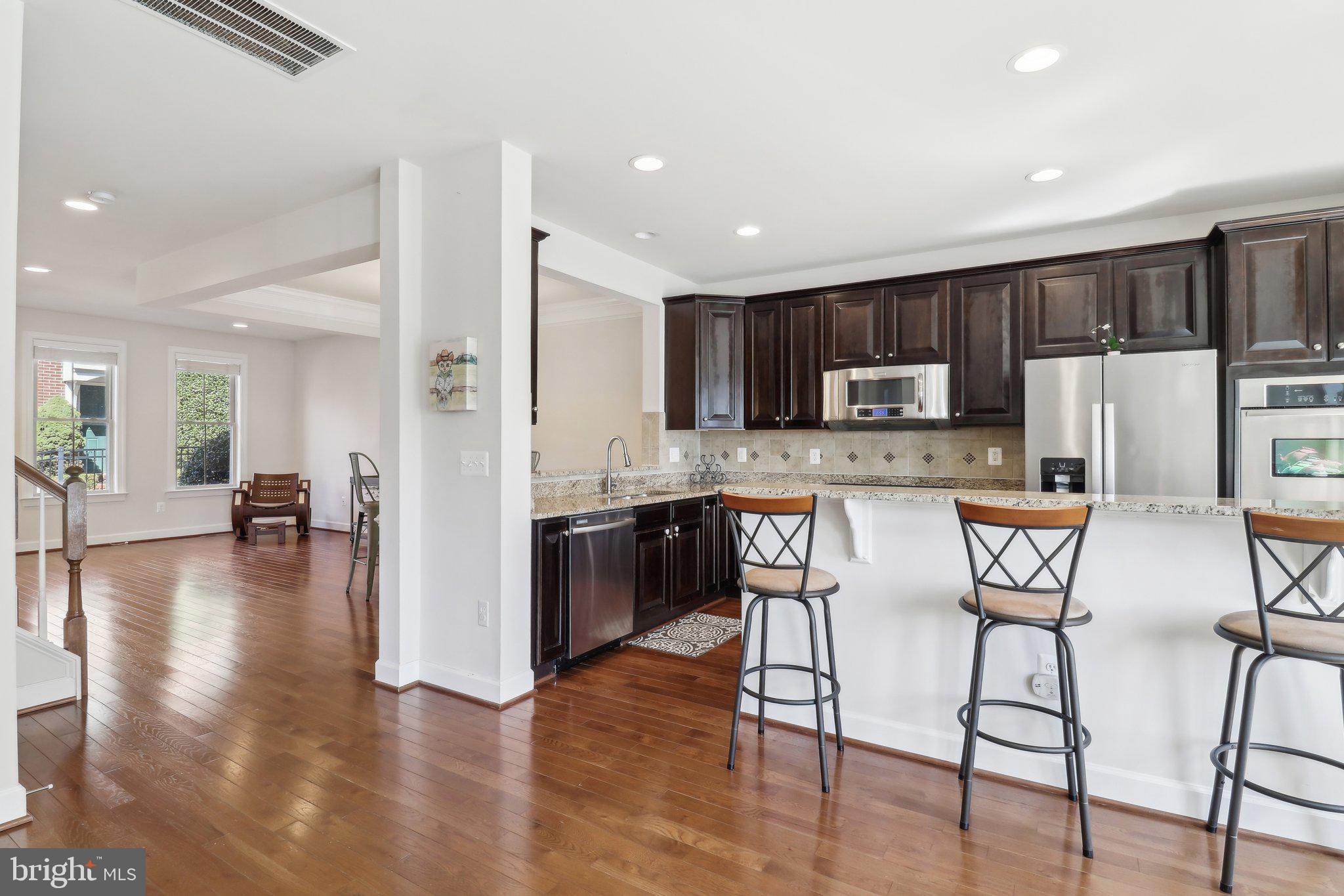 SHIRLINGTON CREST - Residential