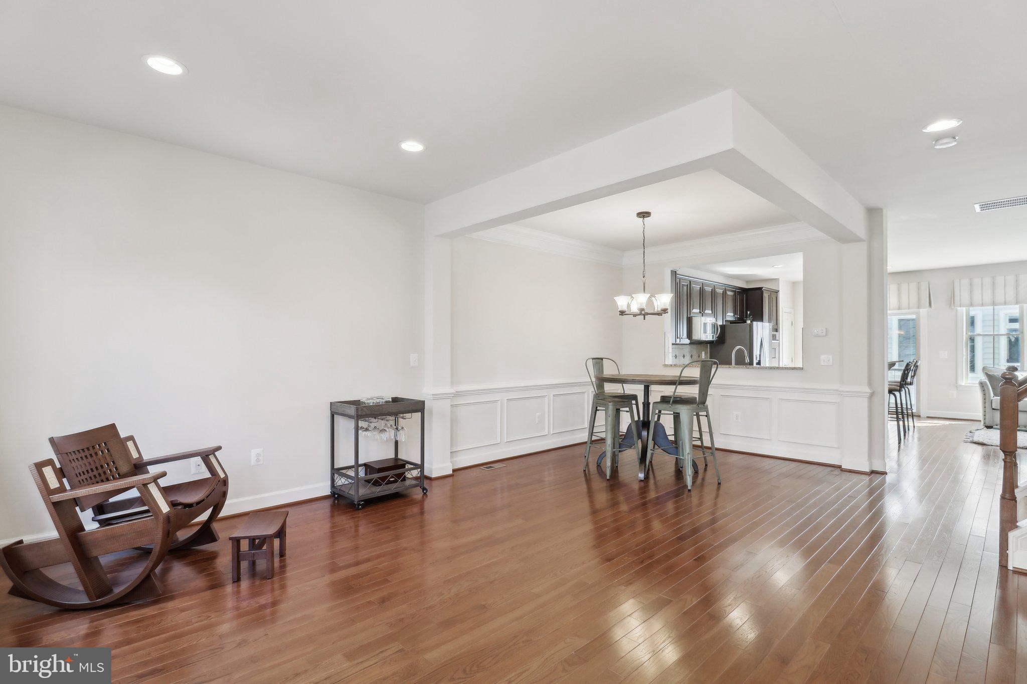 SHIRLINGTON CREST - Residential