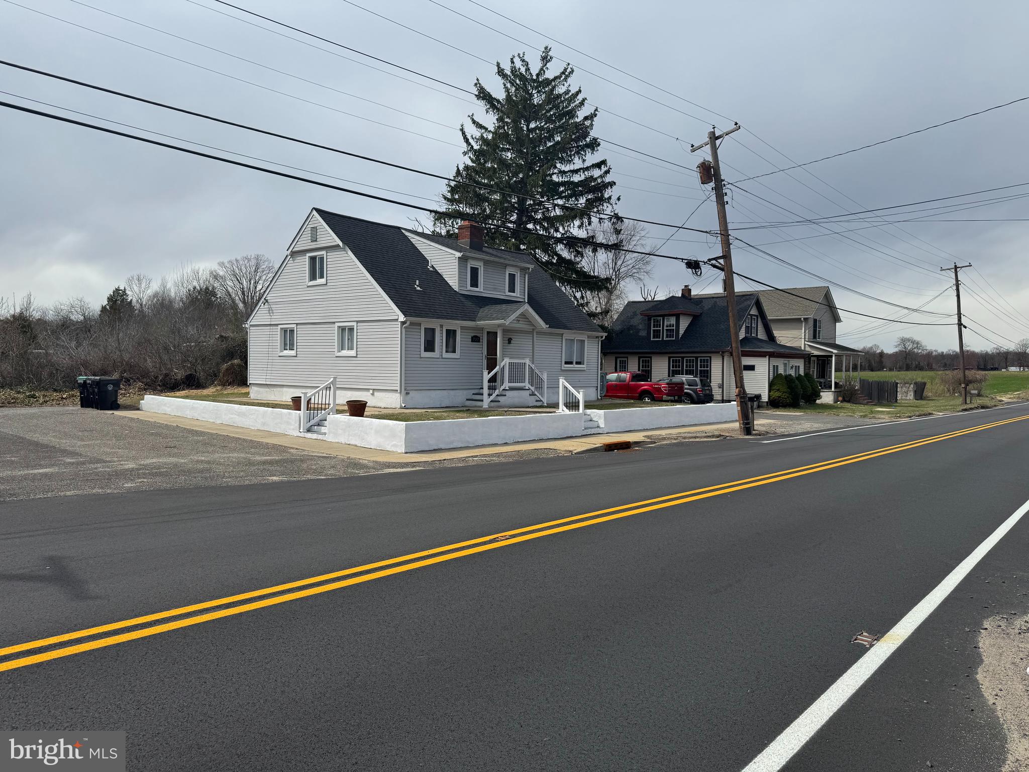 737 WATSONTOWN ROAD