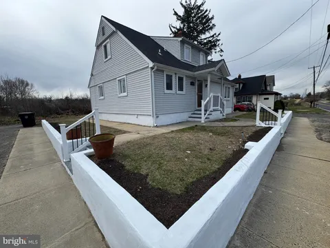 MLS: NJCD2084796