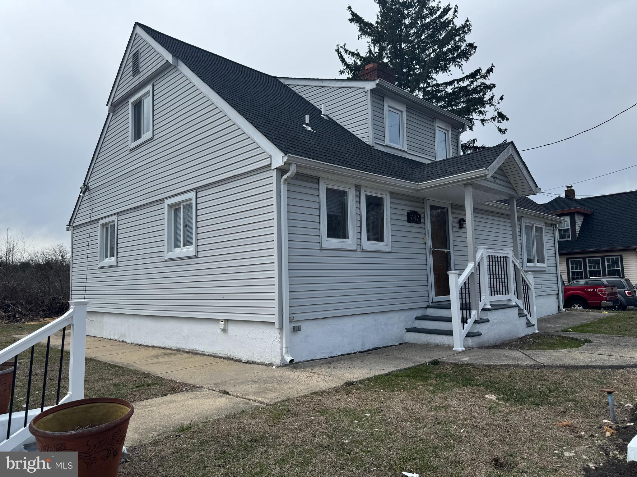 737 WATSONTOWN ROAD