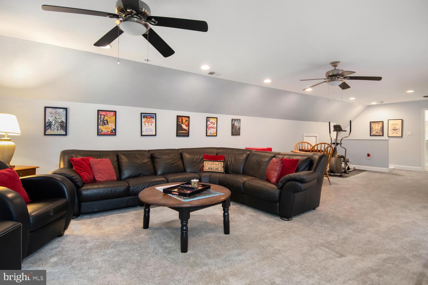 BLOODY POINT FARM - Residential