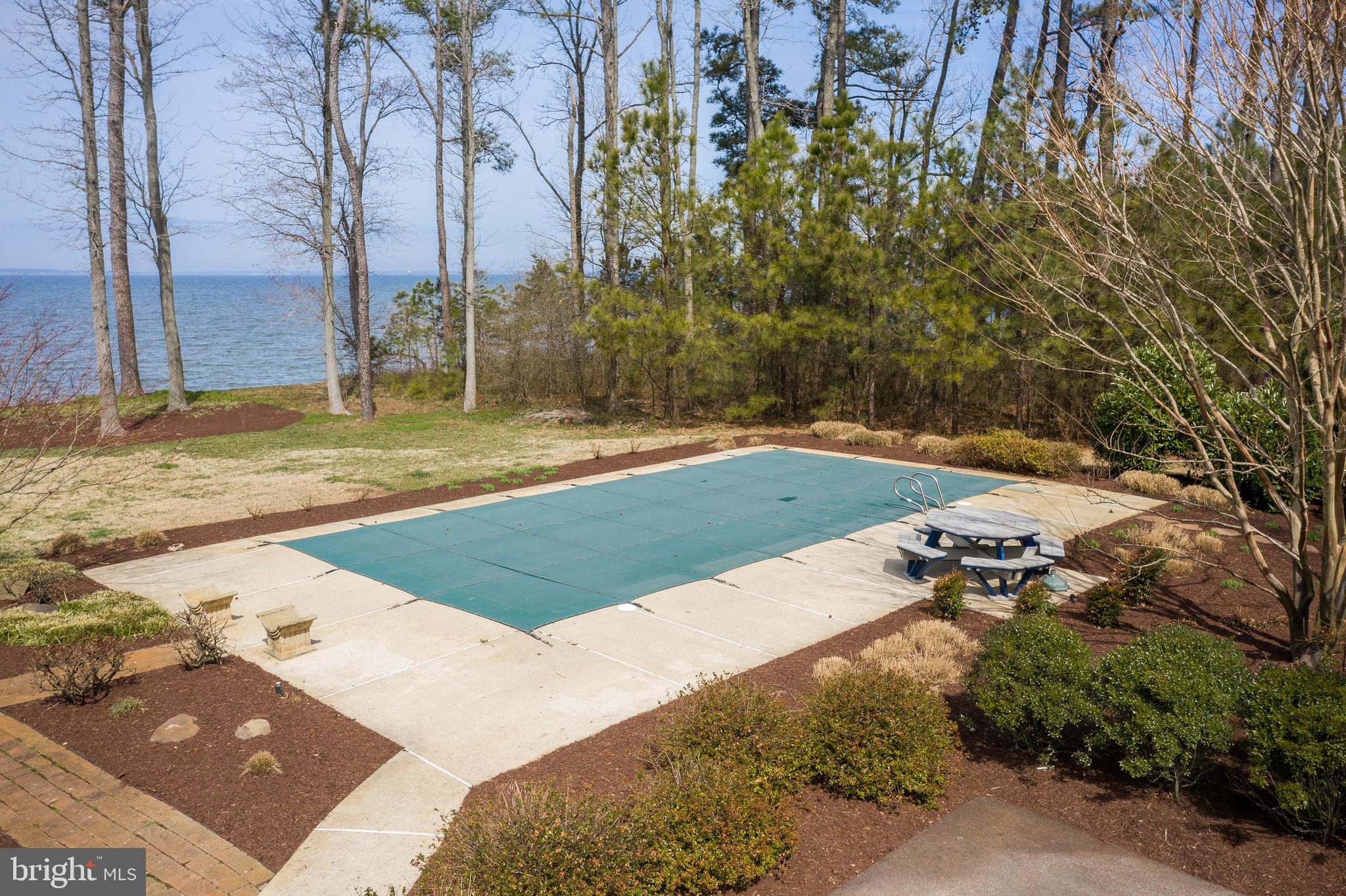 BLOODY POINT FARM - Residential