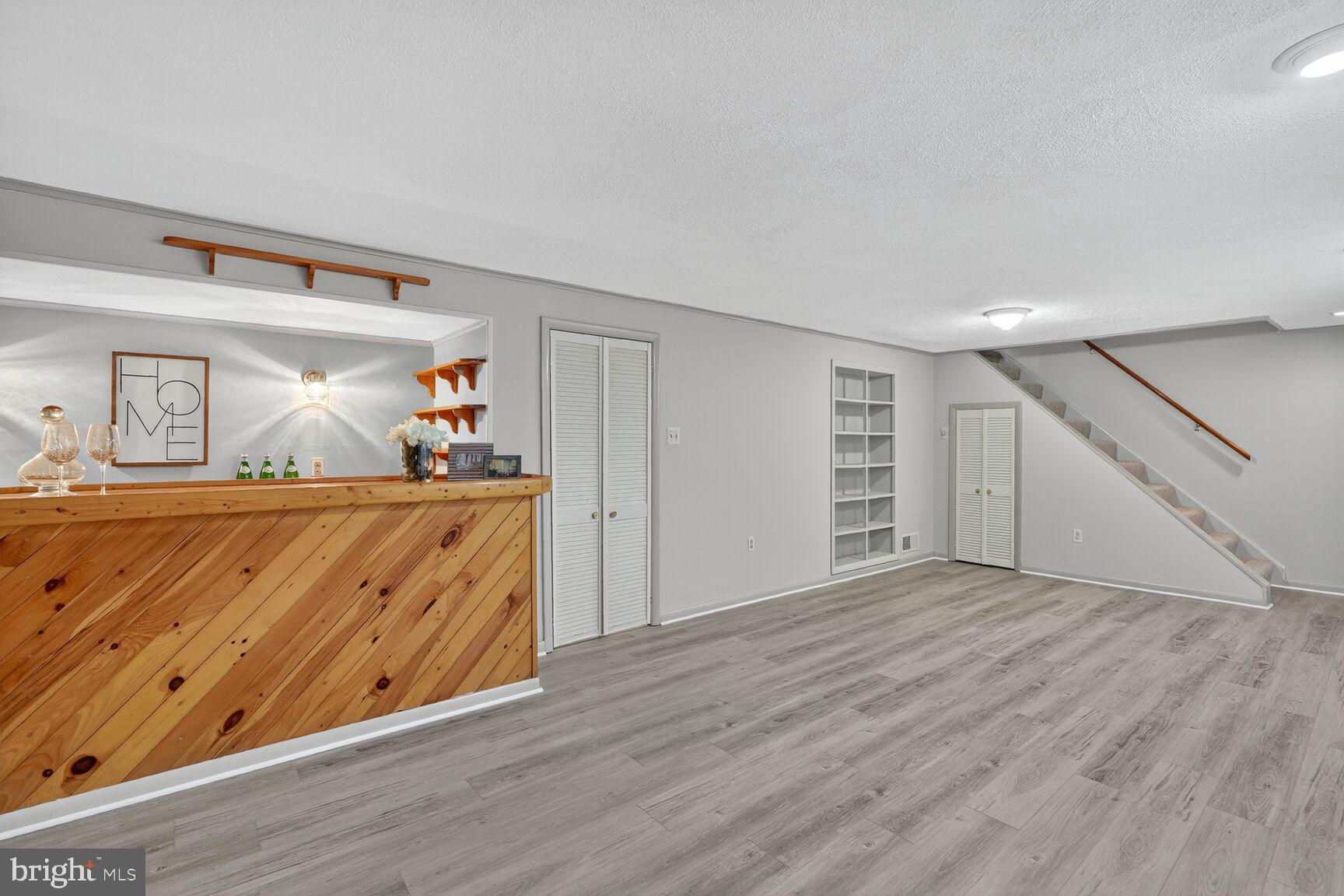 1326 WOODRIDGE LANE