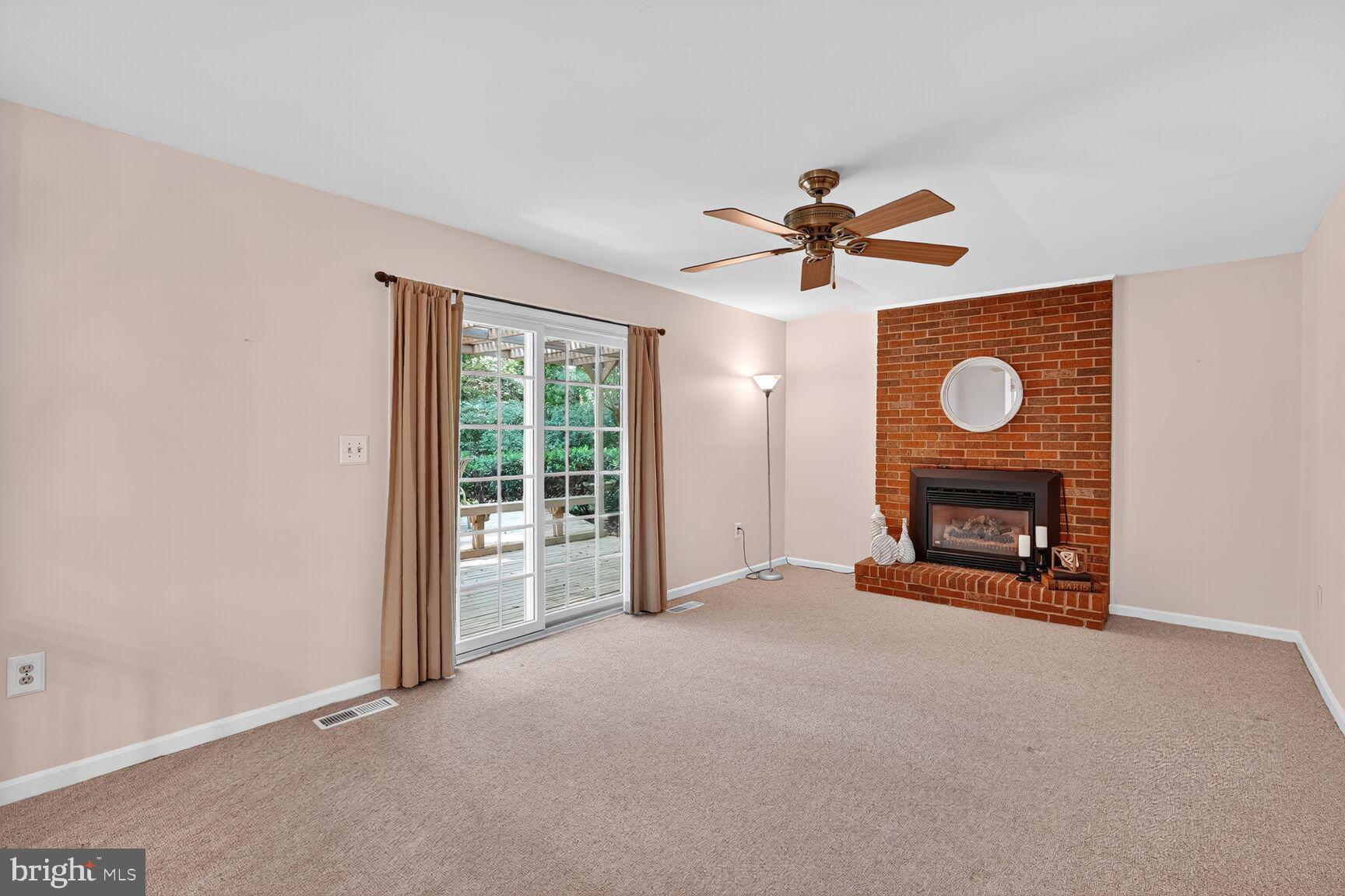 1326 WOODRIDGE LANE