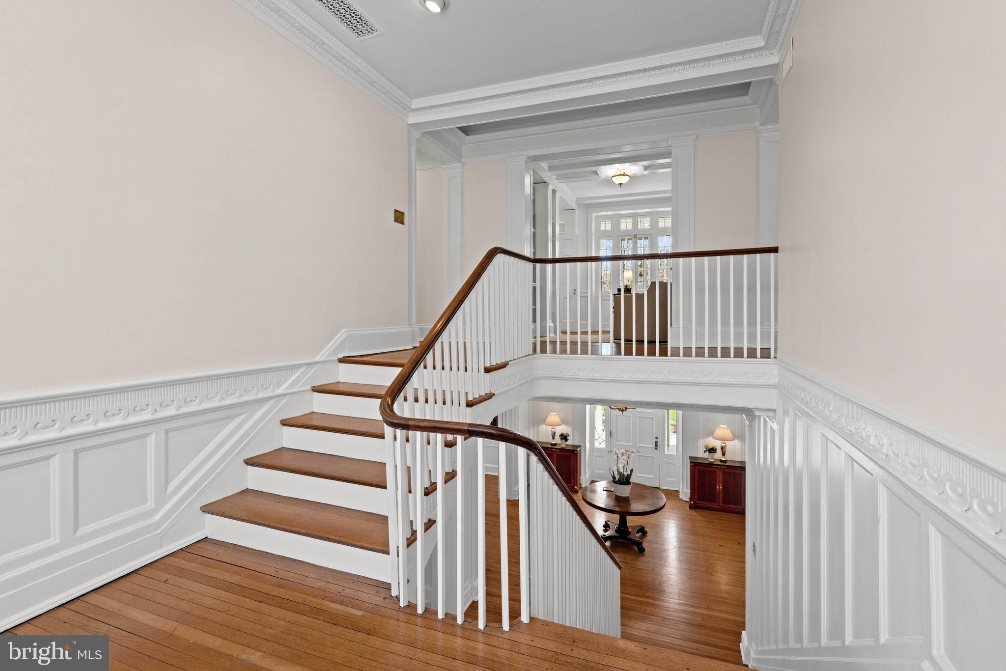 FOREST HILLS - Residential
