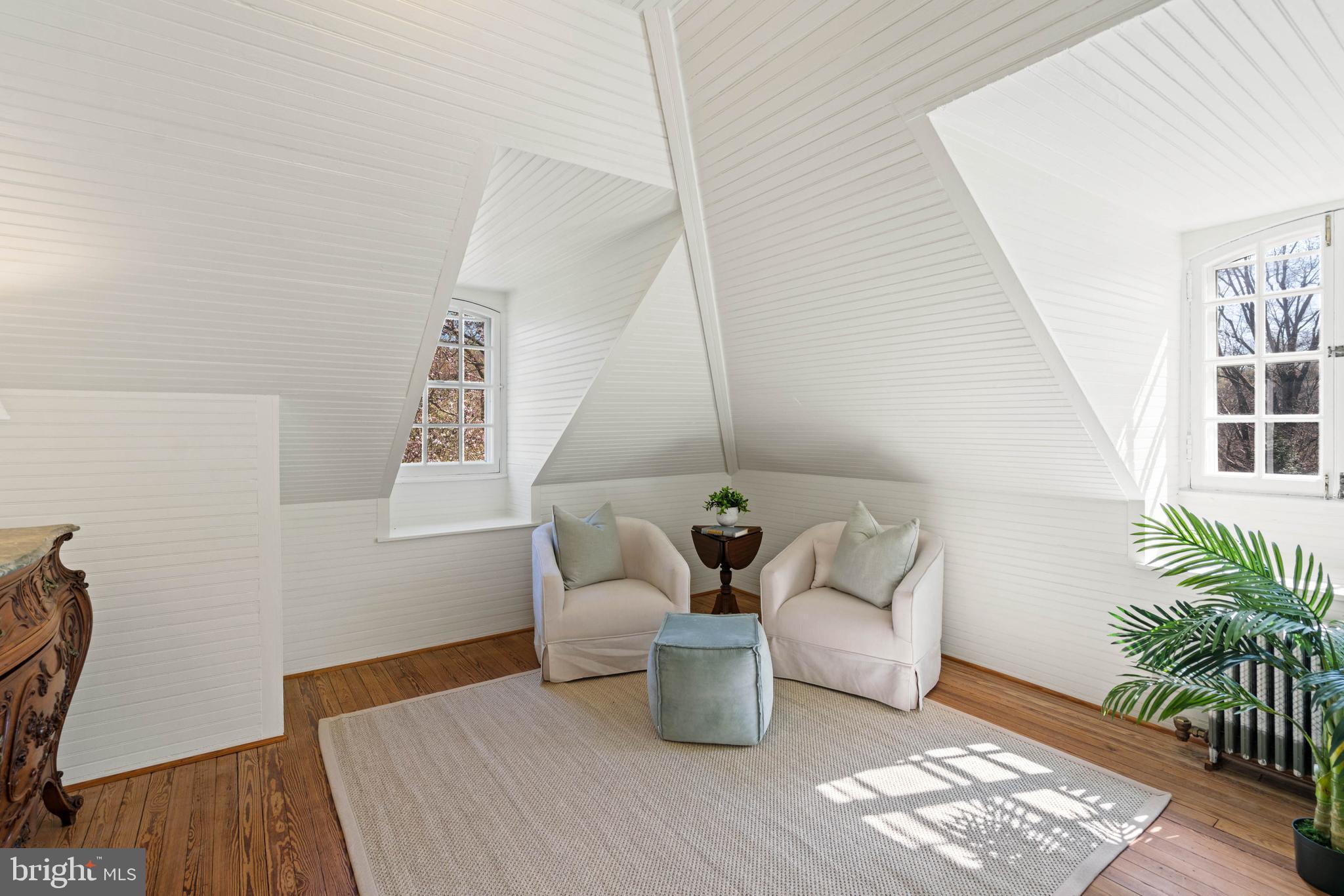 FOREST HILLS - Residential