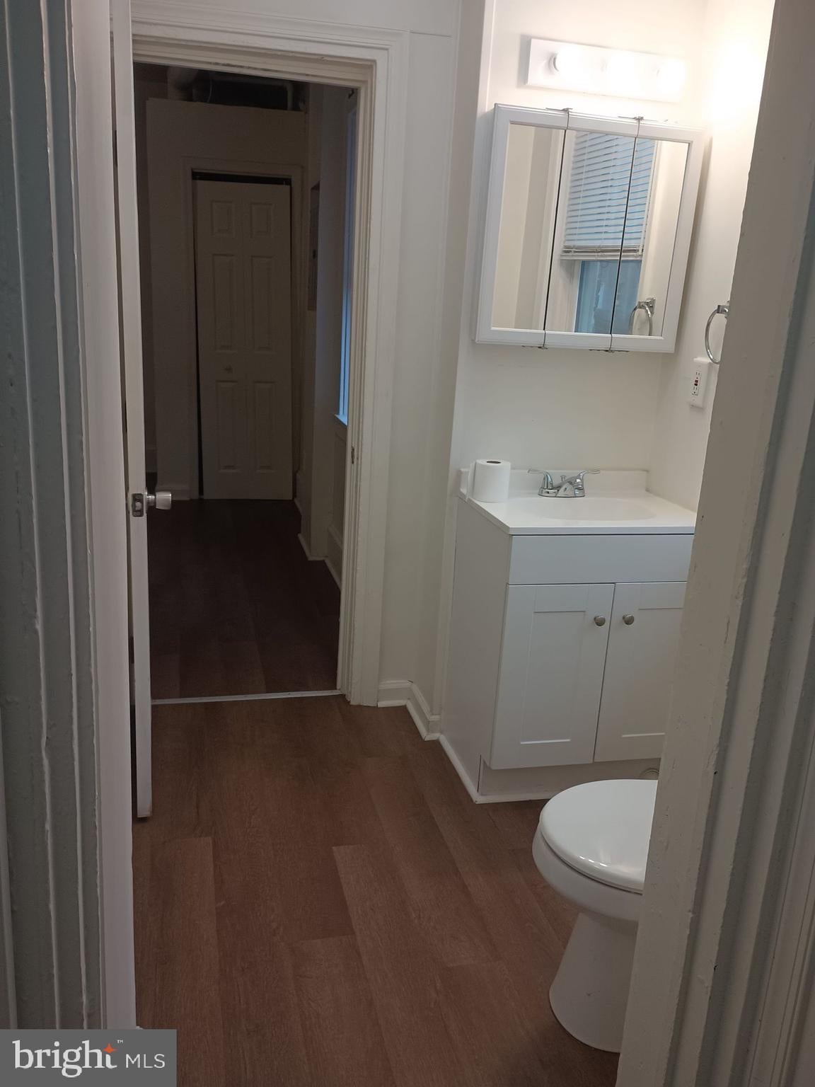 606 E MARKET STREET 2FLR FRT