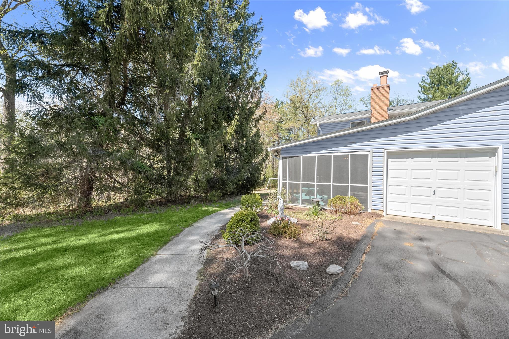 FOX DEN FARMS - Residential