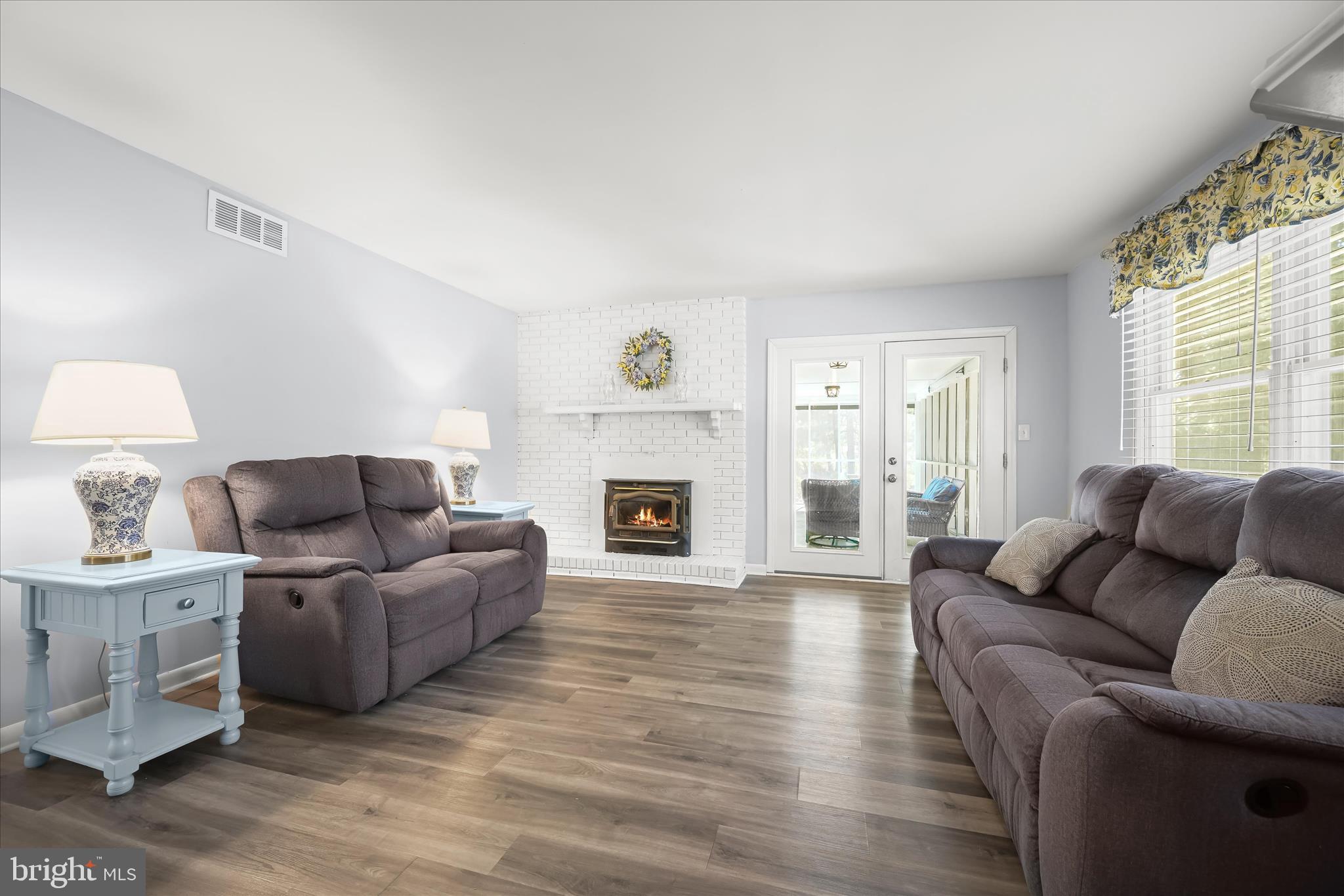 FOX DEN FARMS - Residential