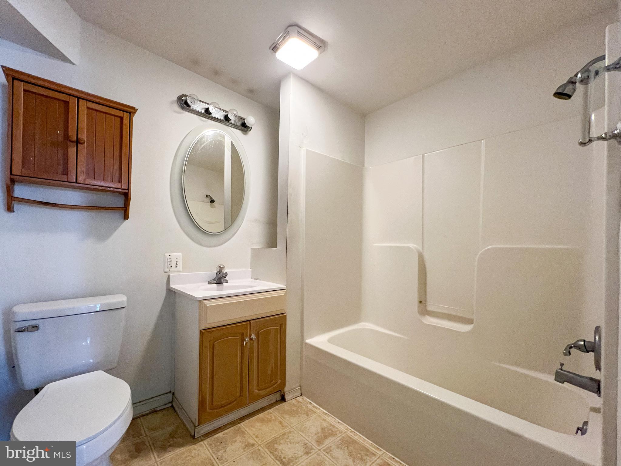 HOLLOWAY TERRACE - Residential