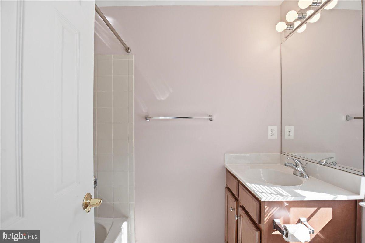 DAHLIA PARK OF WILDEWOOD - Residential