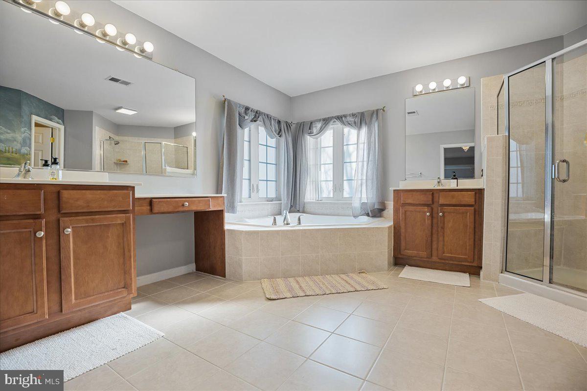 DAHLIA PARK OF WILDEWOOD - Residential